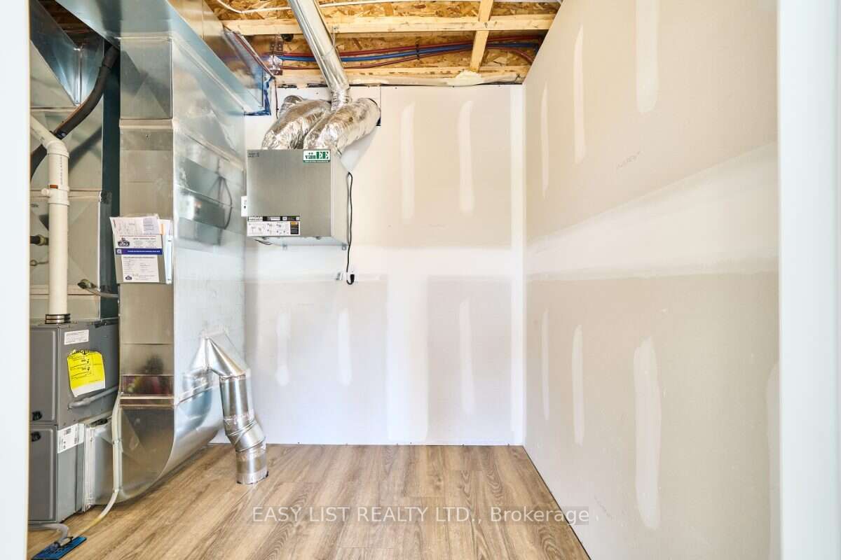 71 Addyman Crescent Property Photo 14