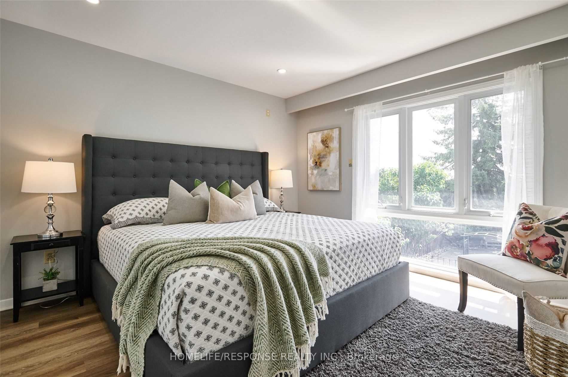 787 Sheppard Avenue Property Photo 6