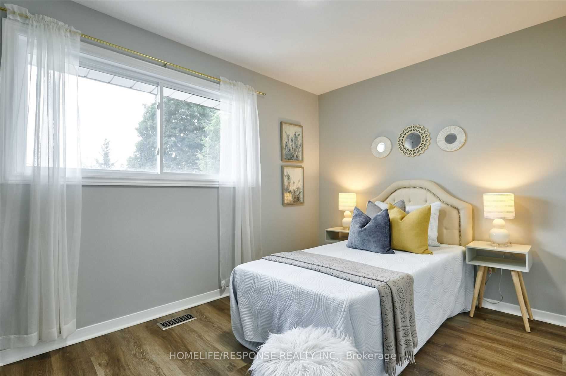 787 Sheppard Avenue Property Photo 8