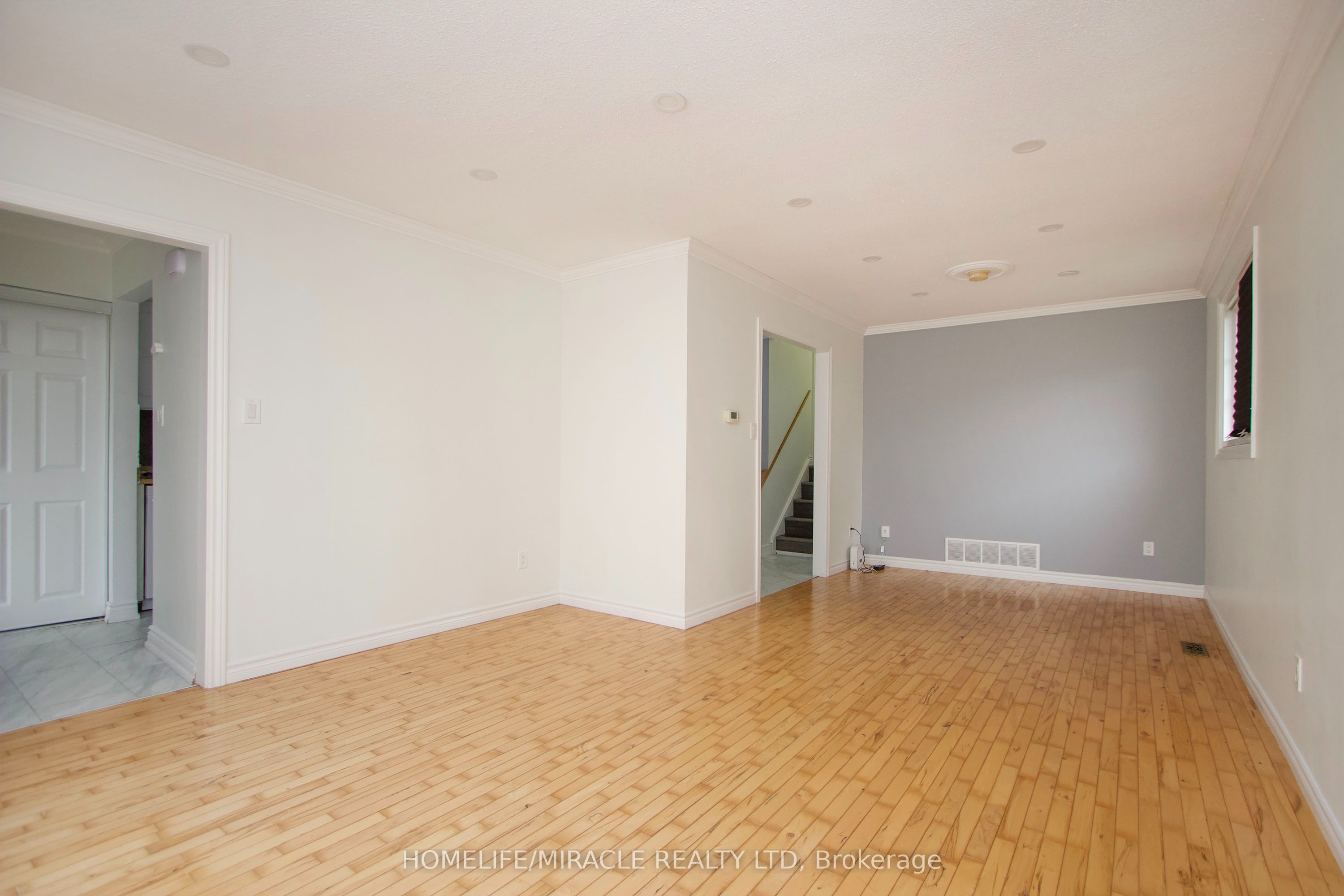 14 Pilkington Crescent Property Photo 6