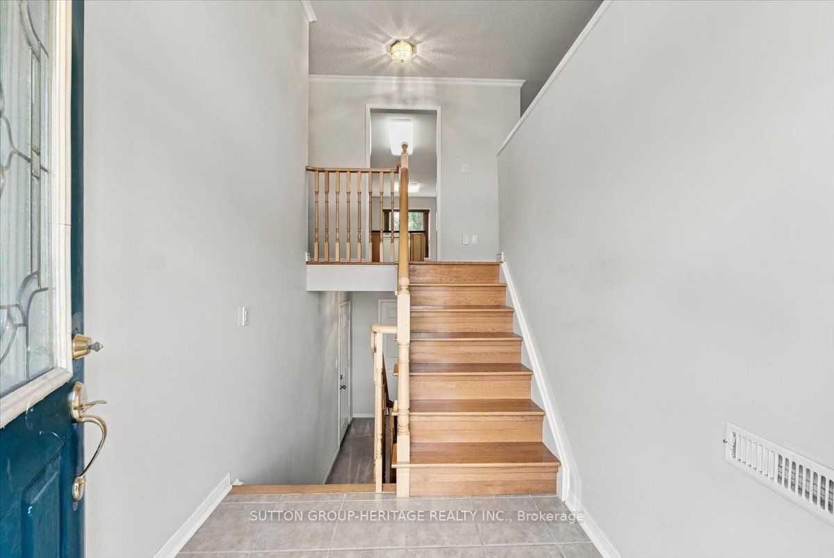 122 Perryview Drive Property Photo 4