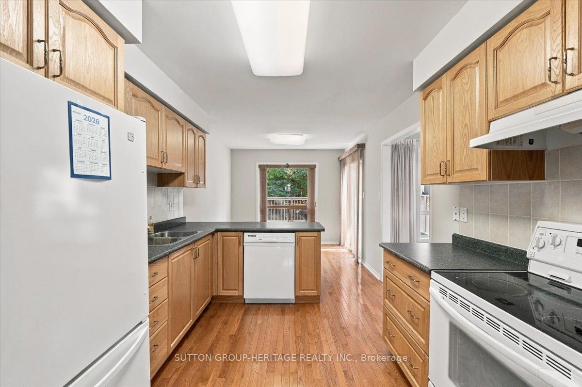 122 Perryview Drive Property Photo 7