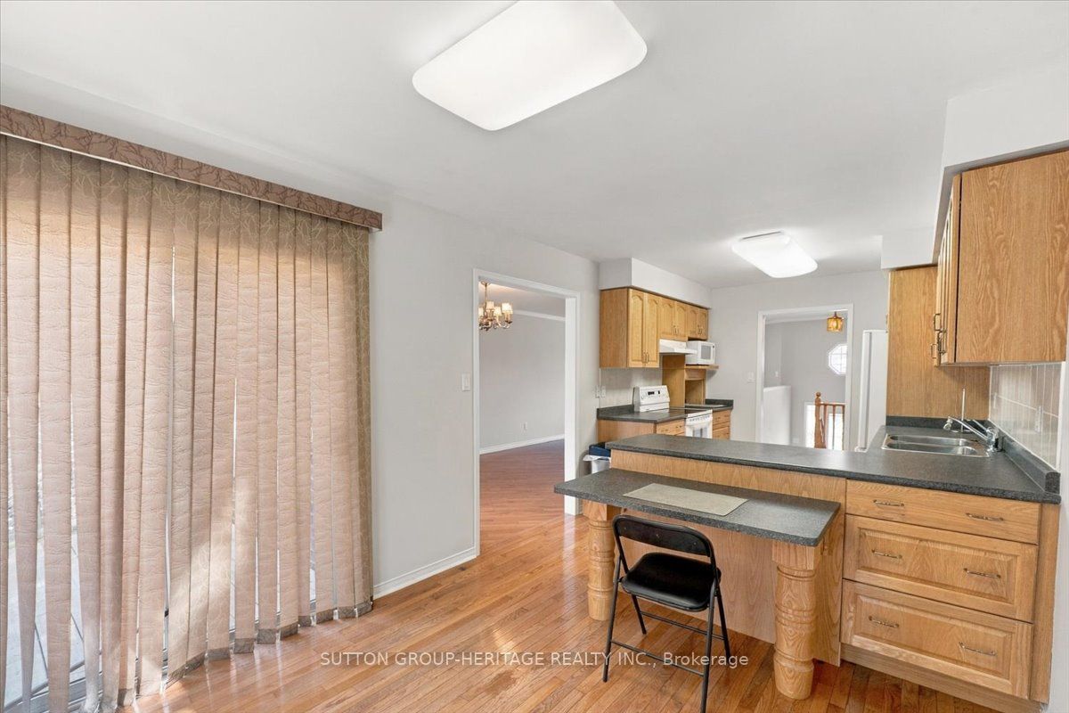 122 Perryview Drive Property Photo 11