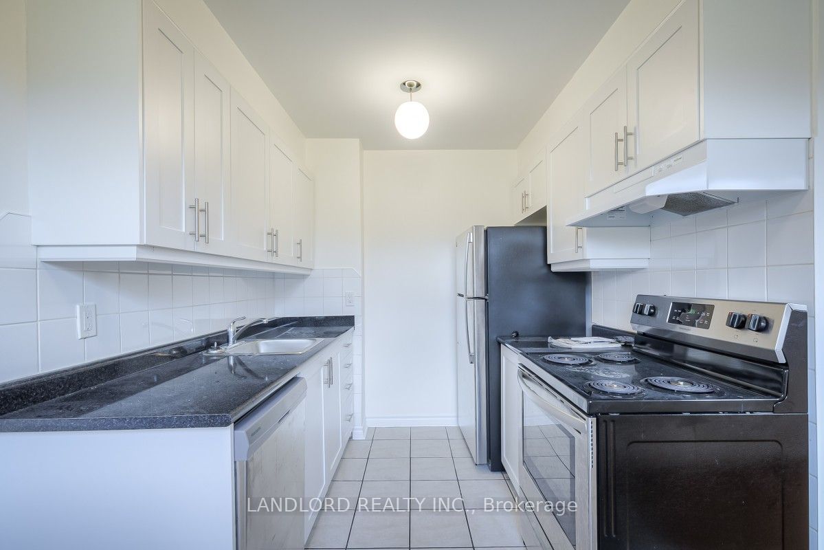 2830 Midland Avenue 50 Property Photo 6