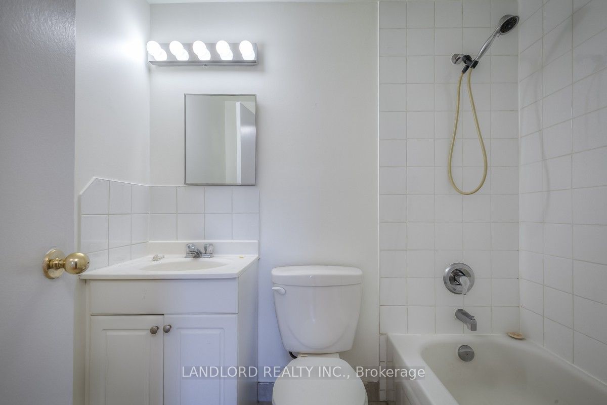 2830 Midland Avenue 50 Property Photo 11