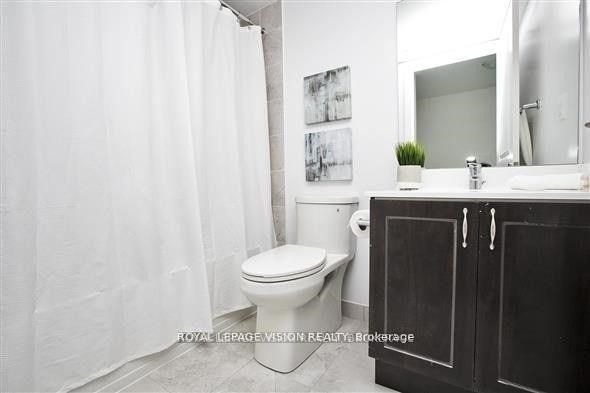 1215 Bayly Street Ph2-02 Property Photo 9