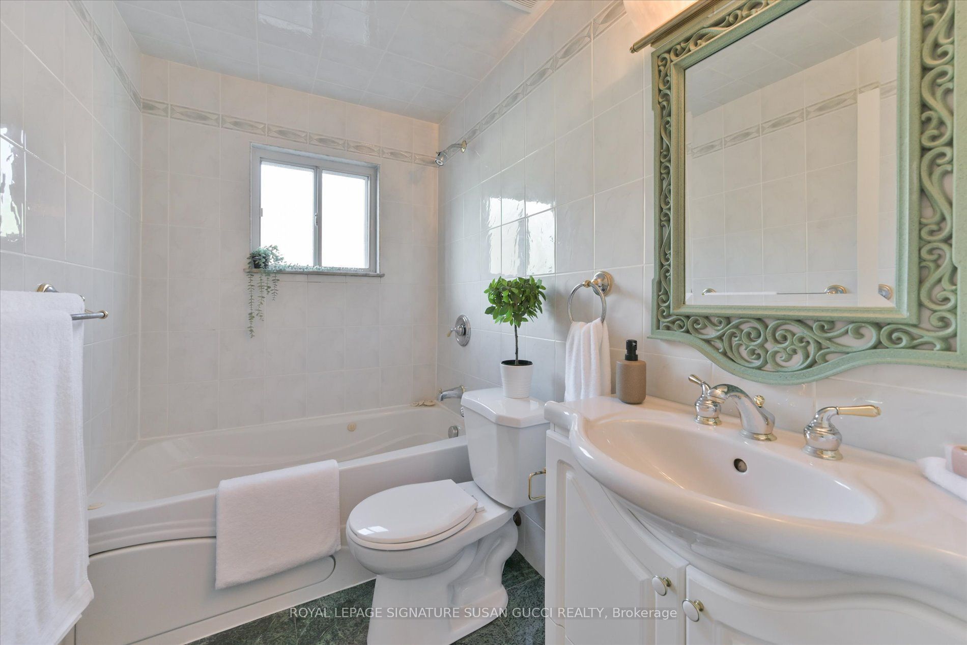 725 Sammon Avenue Property Photo 20