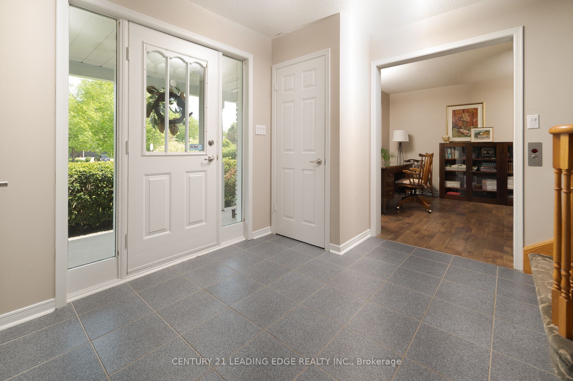 5048 William Street Property Photo 22
