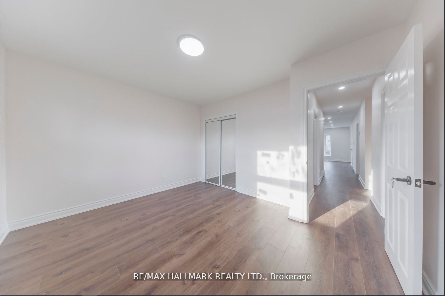 39 Stansbury Crescent Upper Property Photo 14