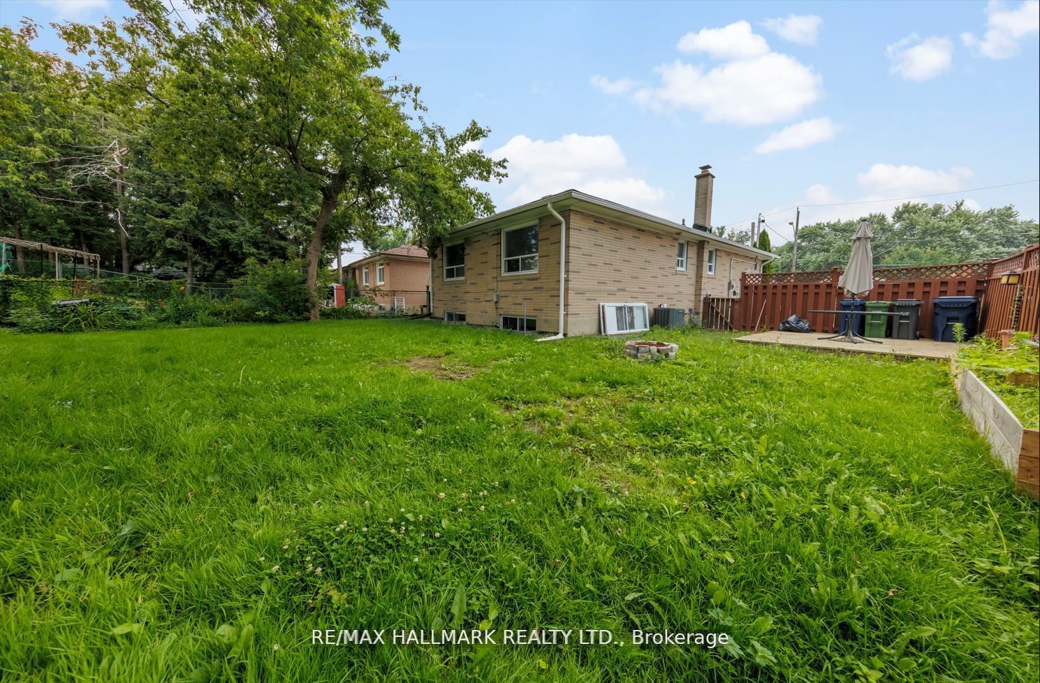 39 Stansbury Crescent Upper Property Photo 19
