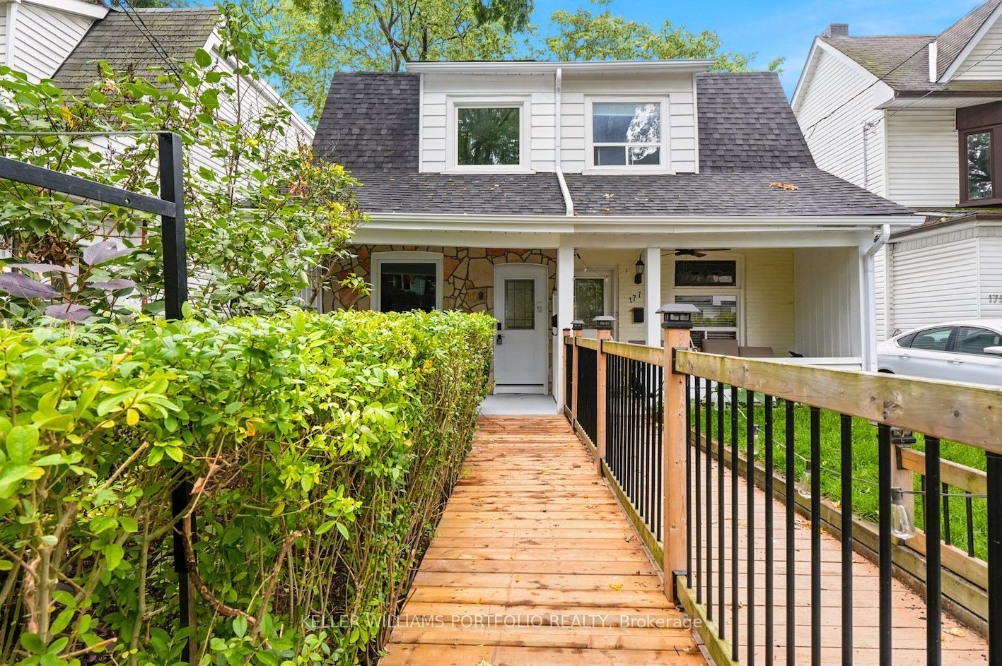 179 Oakcrest Avenue Property Photo 1