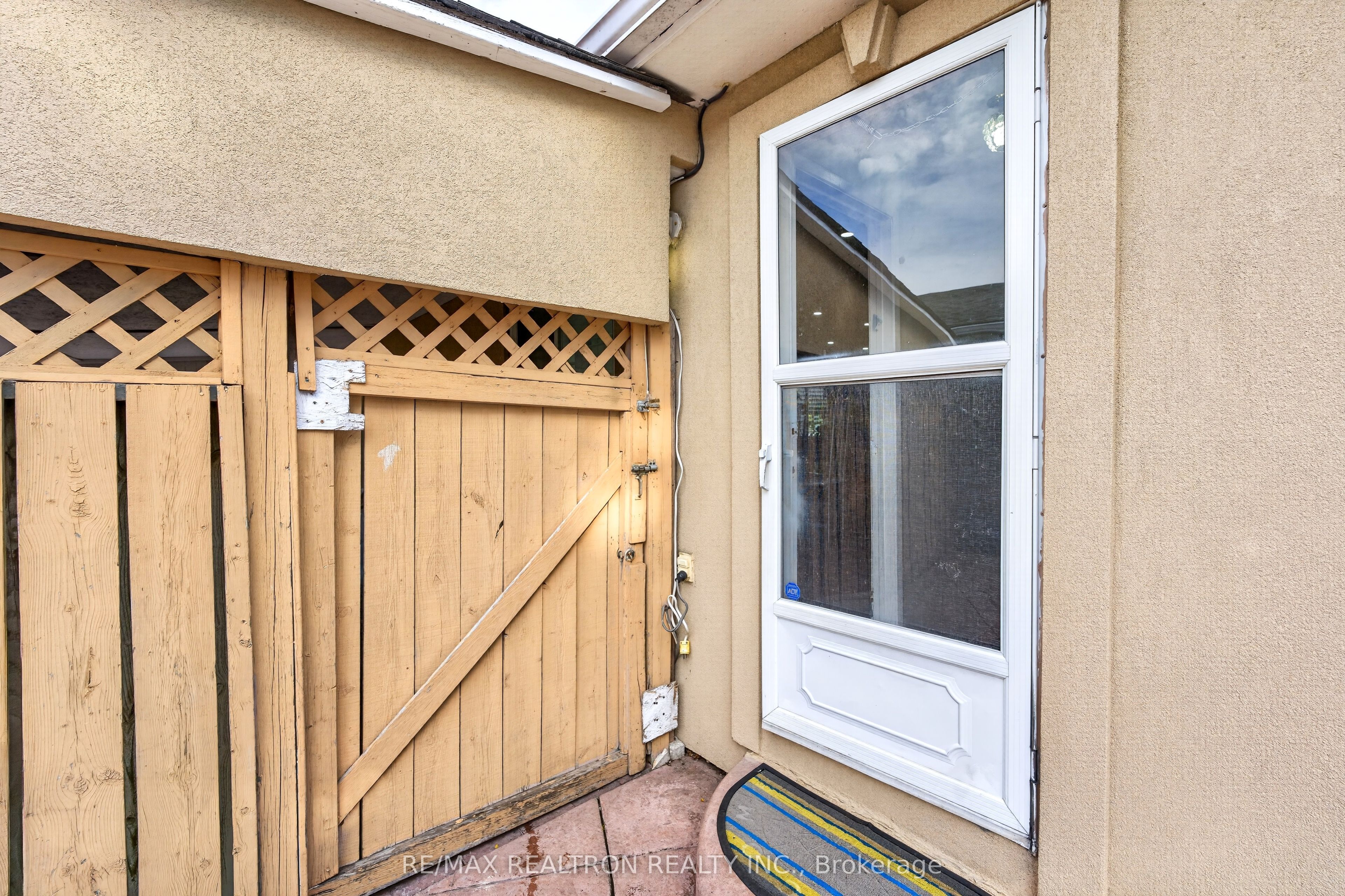 49 Tunmead Square Property Photo 28