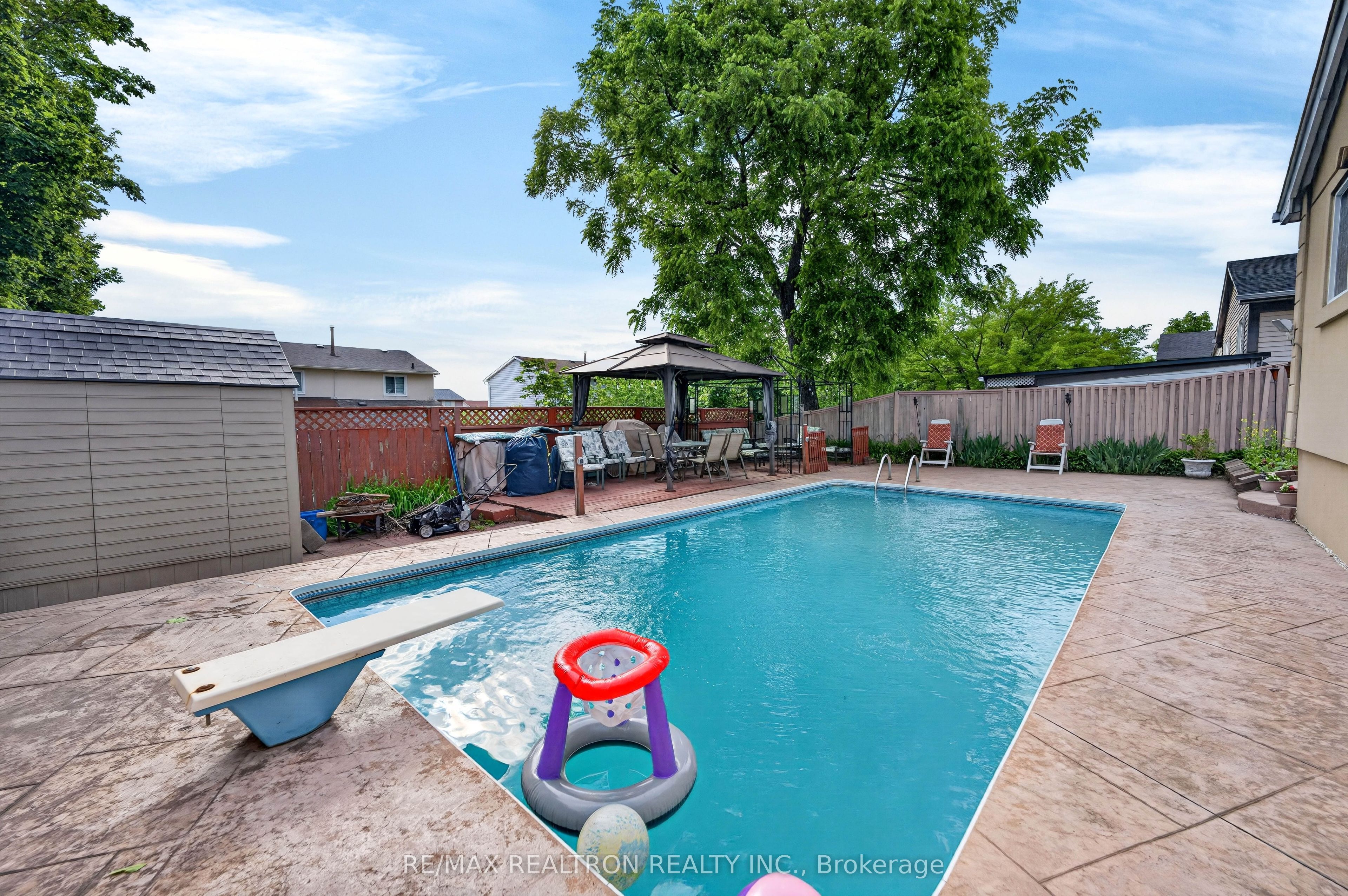 49 Tunmead Square Property Photo 40