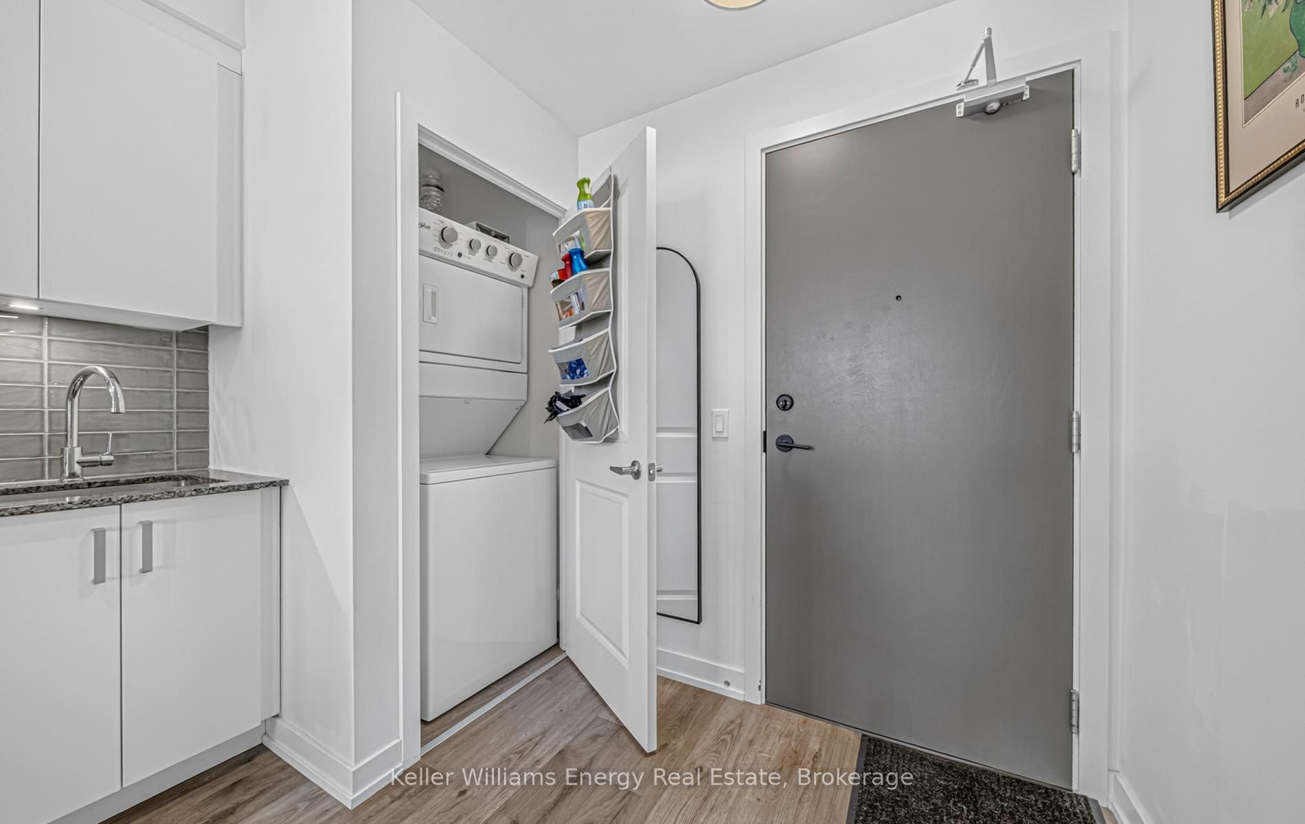1010 Dundas Street E 301 Property Photo 6