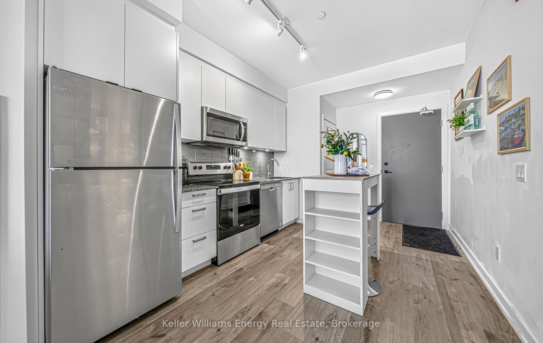 1010 Dundas Street E 301 Property Photo 11