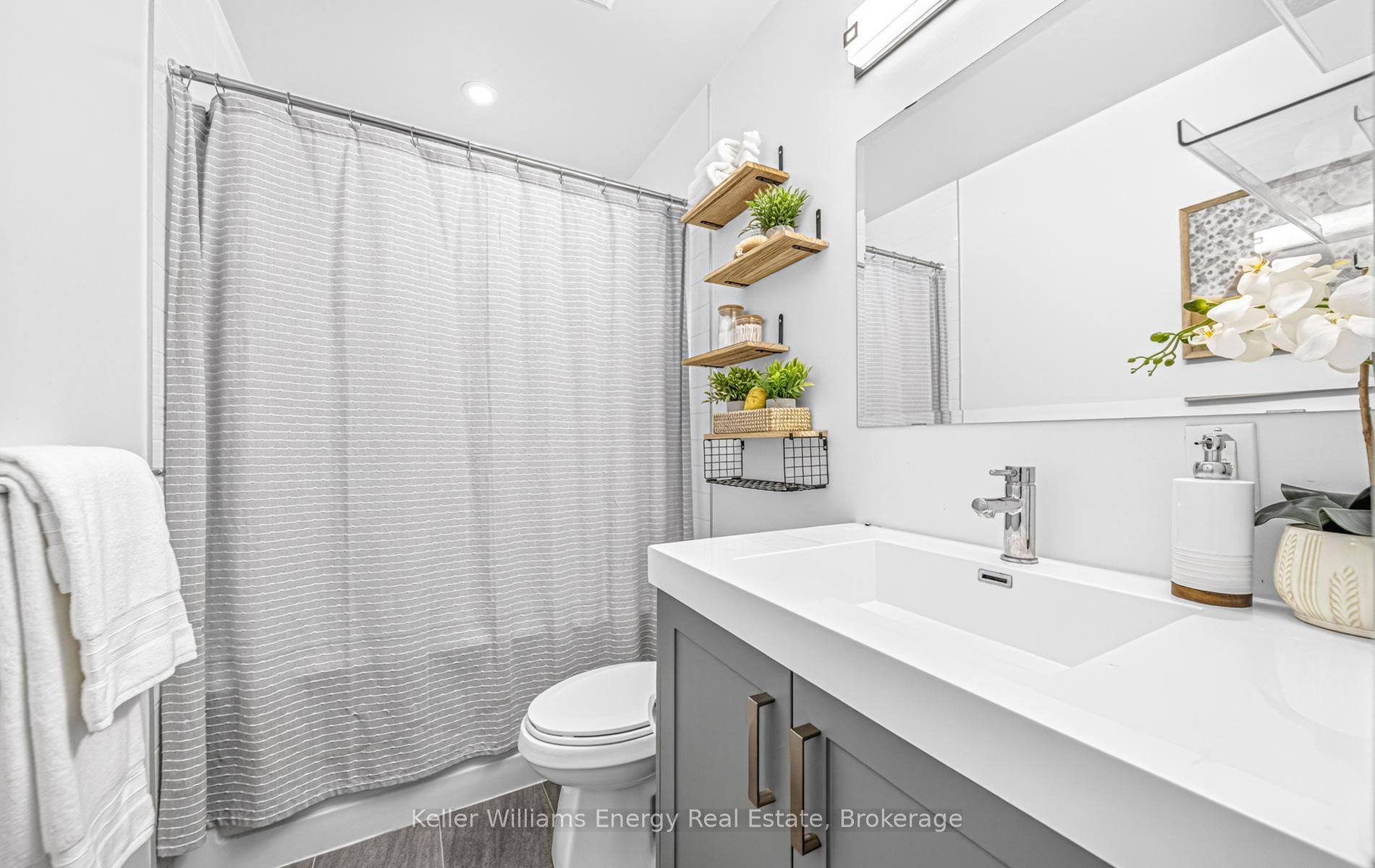 1010 Dundas Street E 301 Property Photo 20