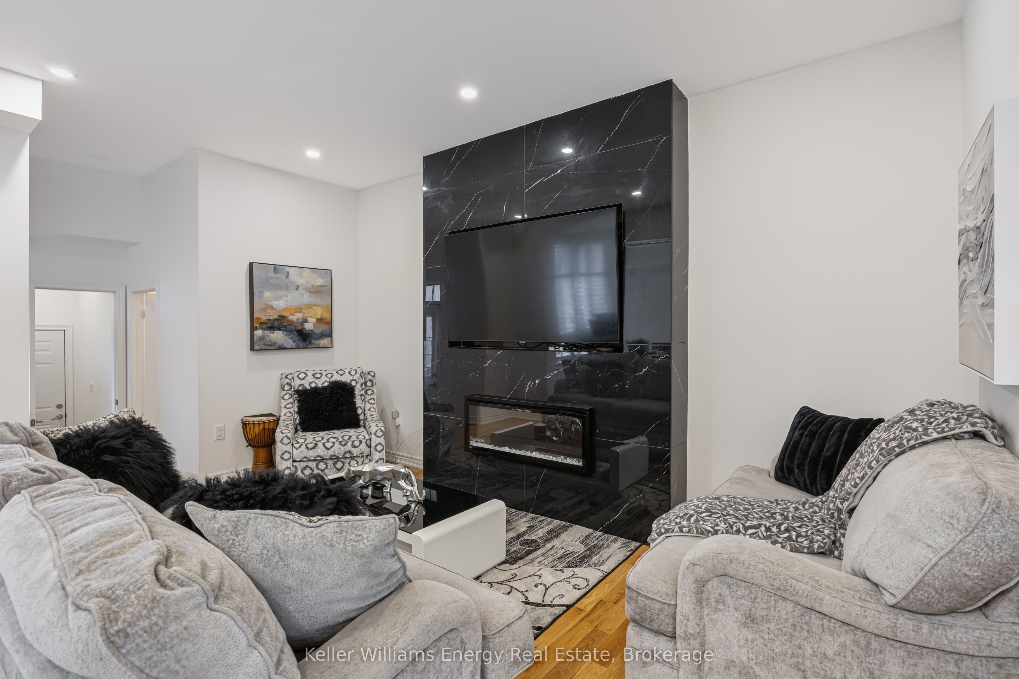 165 Coronation Road Property Photo 11