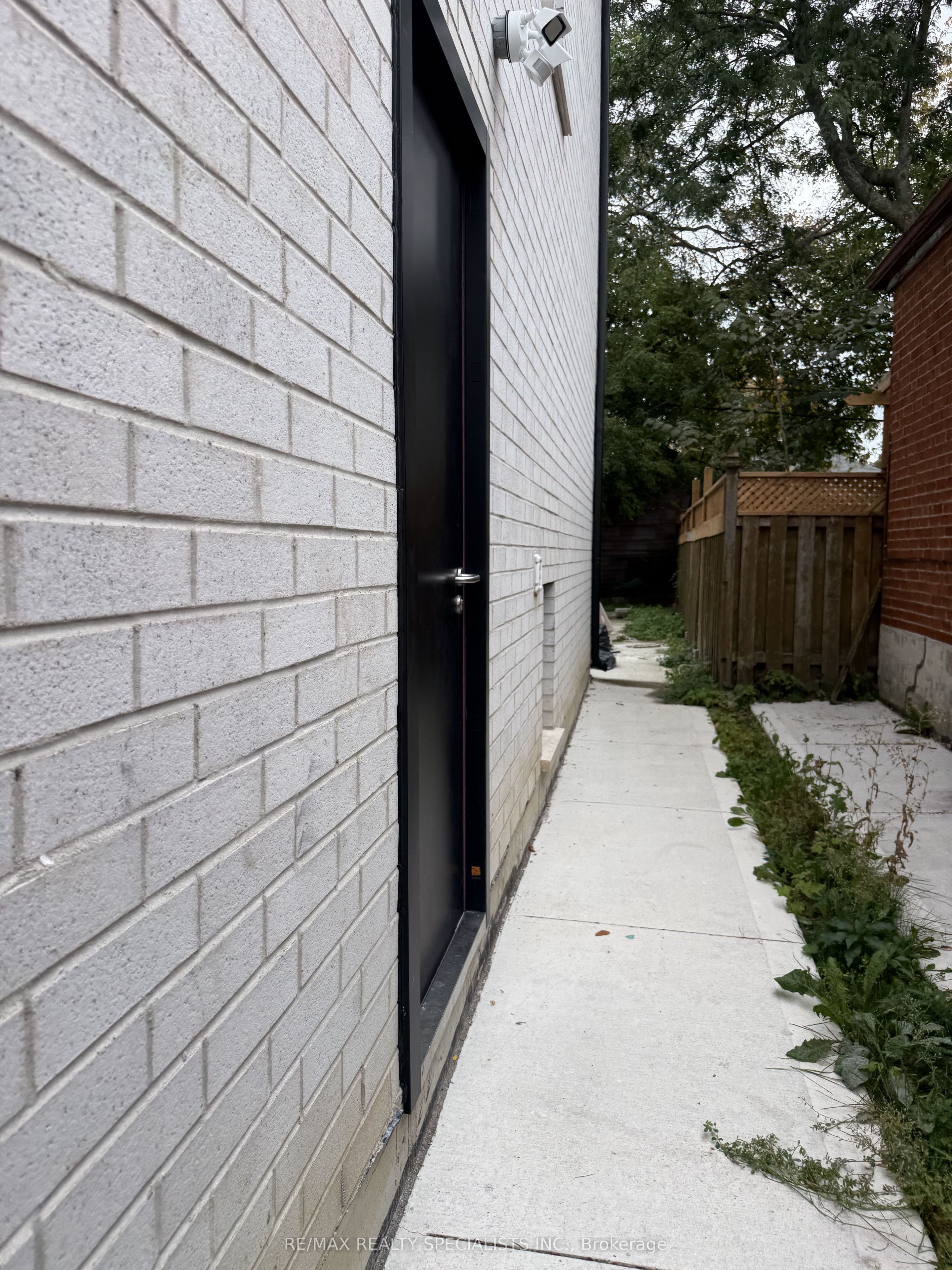 65 Bexhill Avenue Basement Property Photo 3