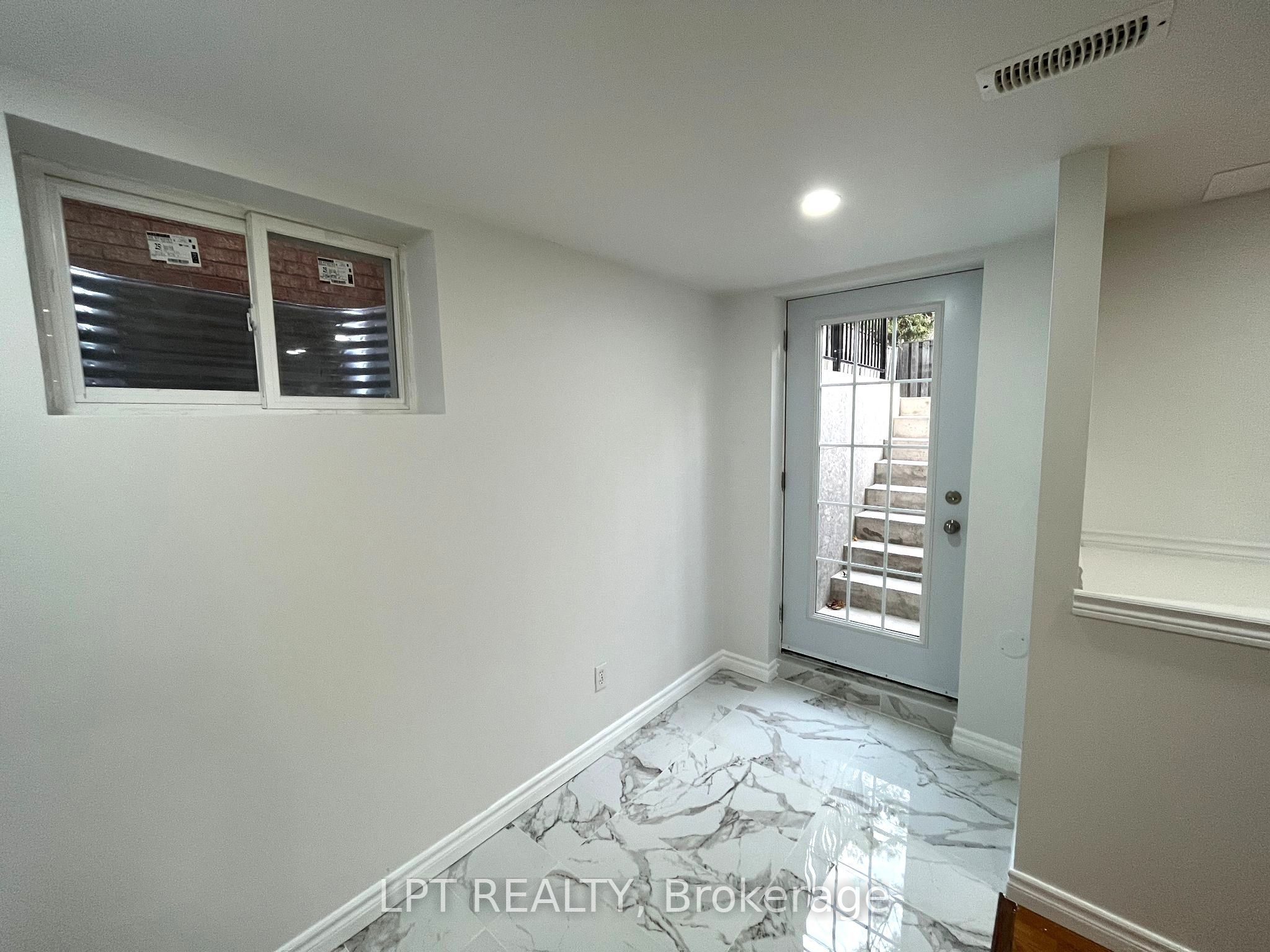 17 Glenheather Terrace Bsmt Property Photo 6