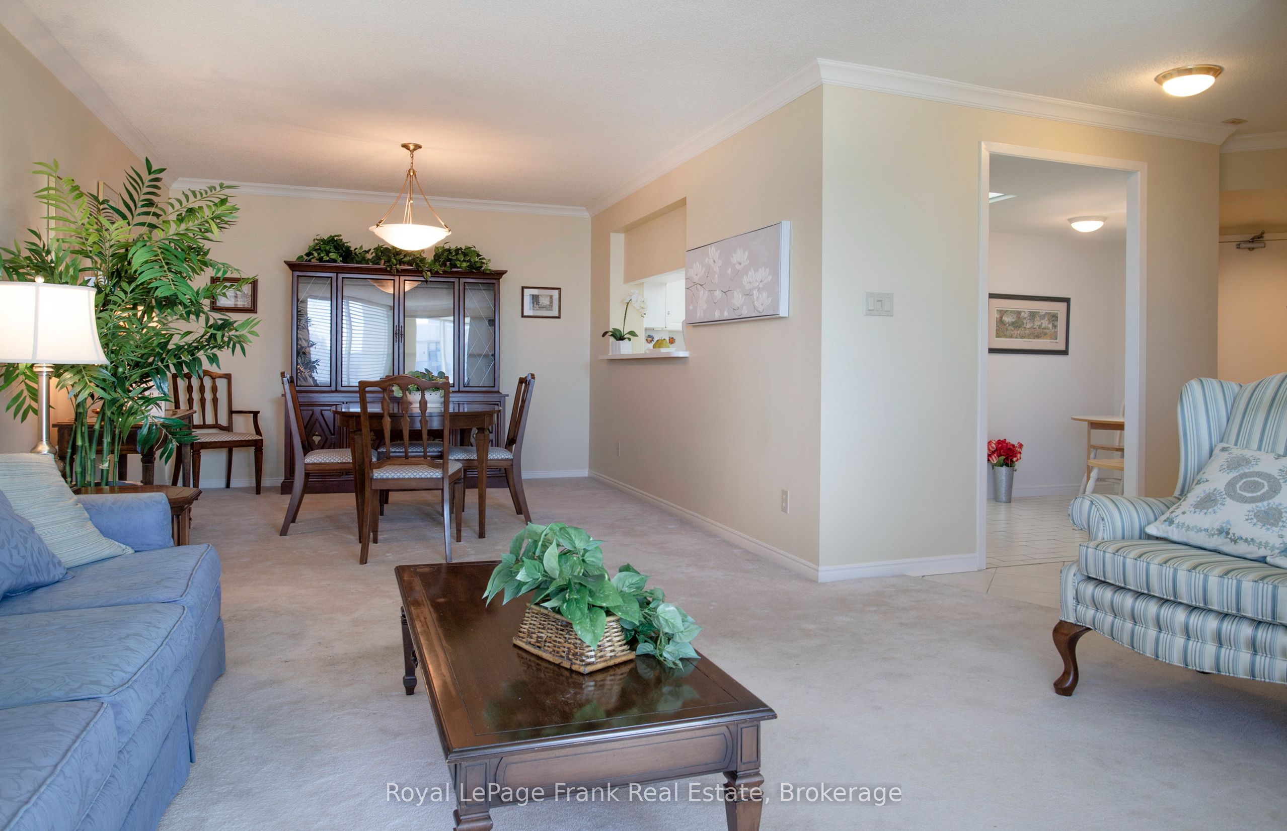 360 Watson Street W 1103 Property Photo 8