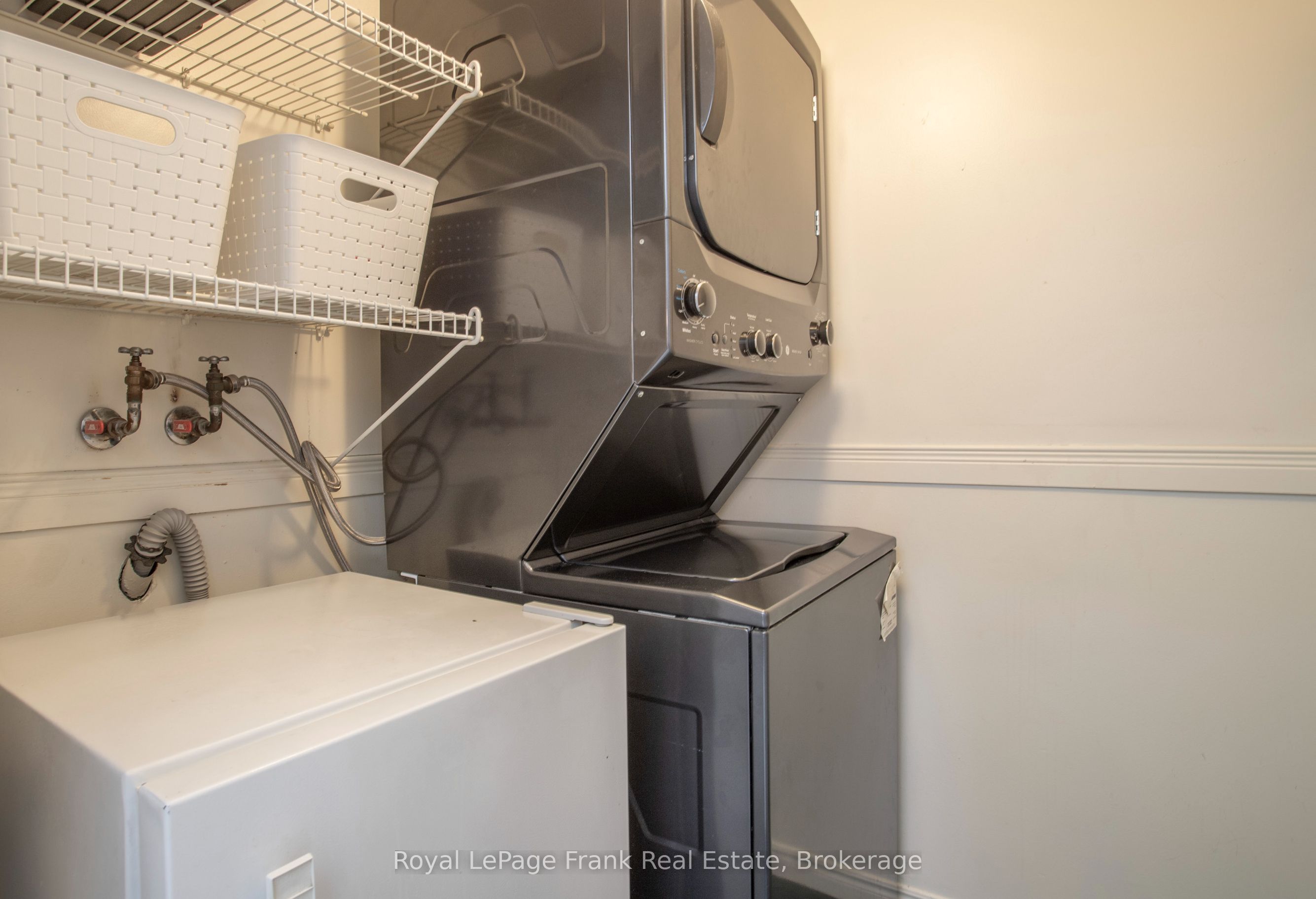 360 Watson Street W 1103 Property Photo 20