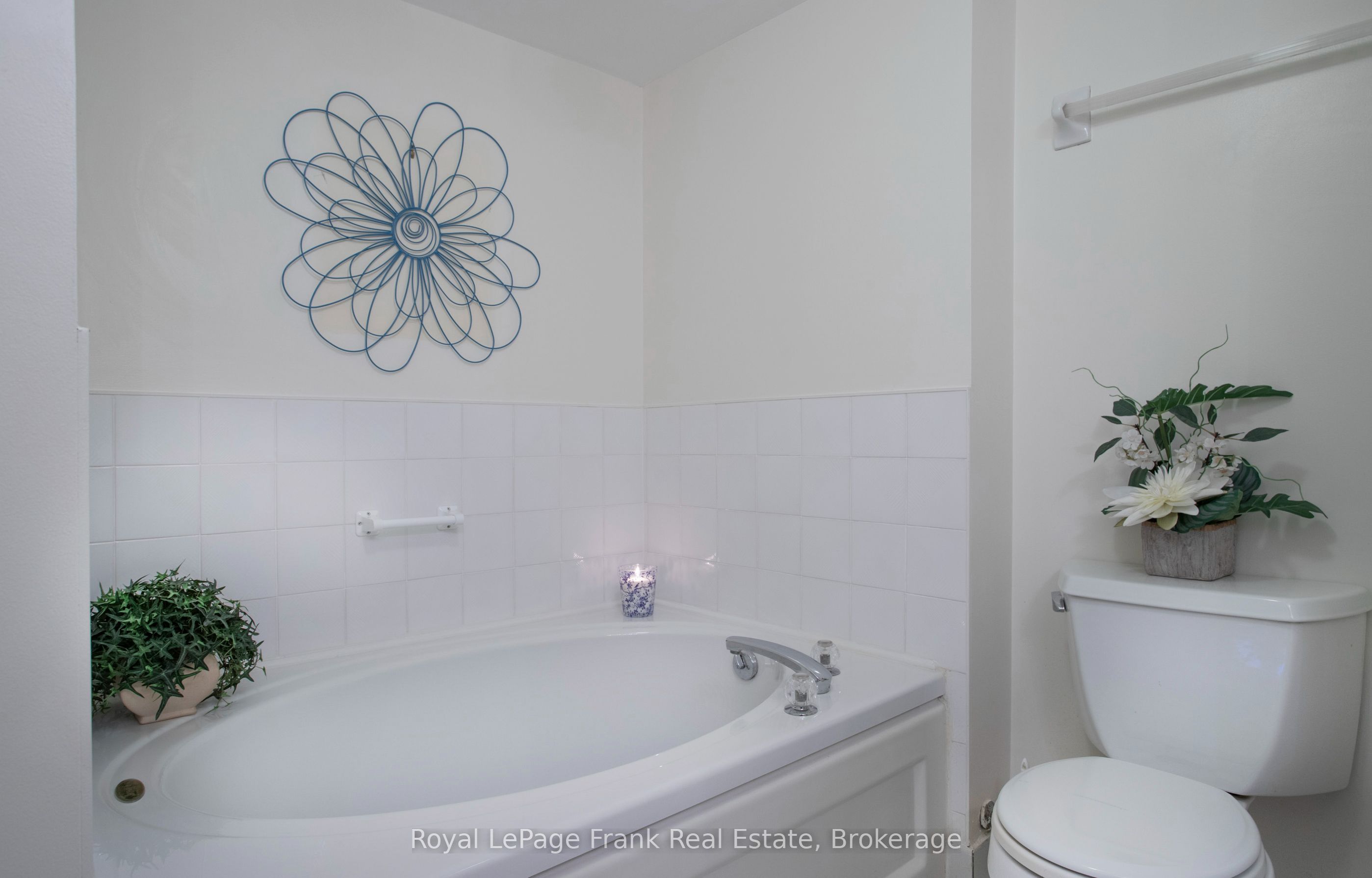 360 Watson Street W 1103 Property Photo 32