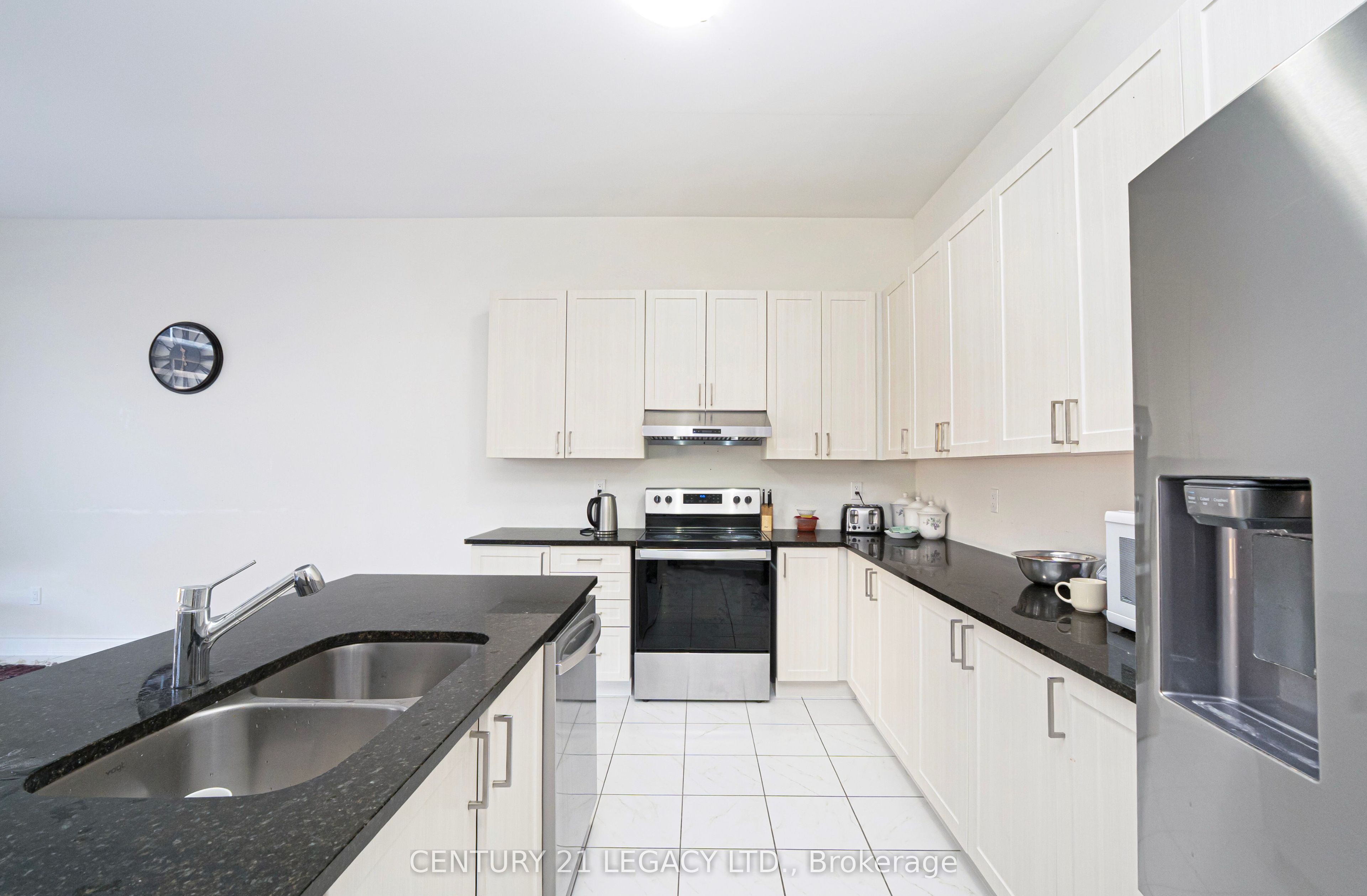 21 Olerud Drive Property Photo 15