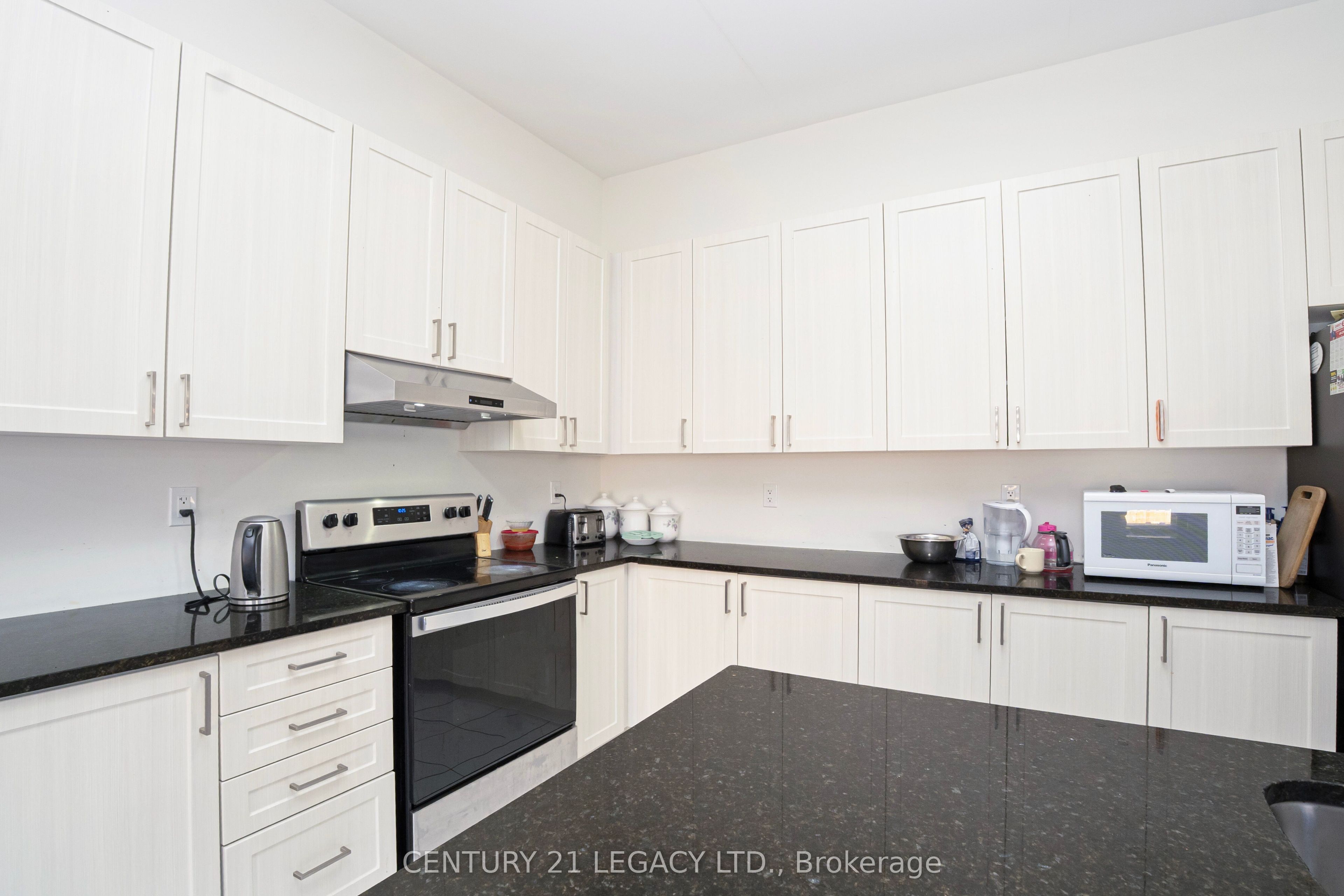 21 Olerud Drive Property Photo 16