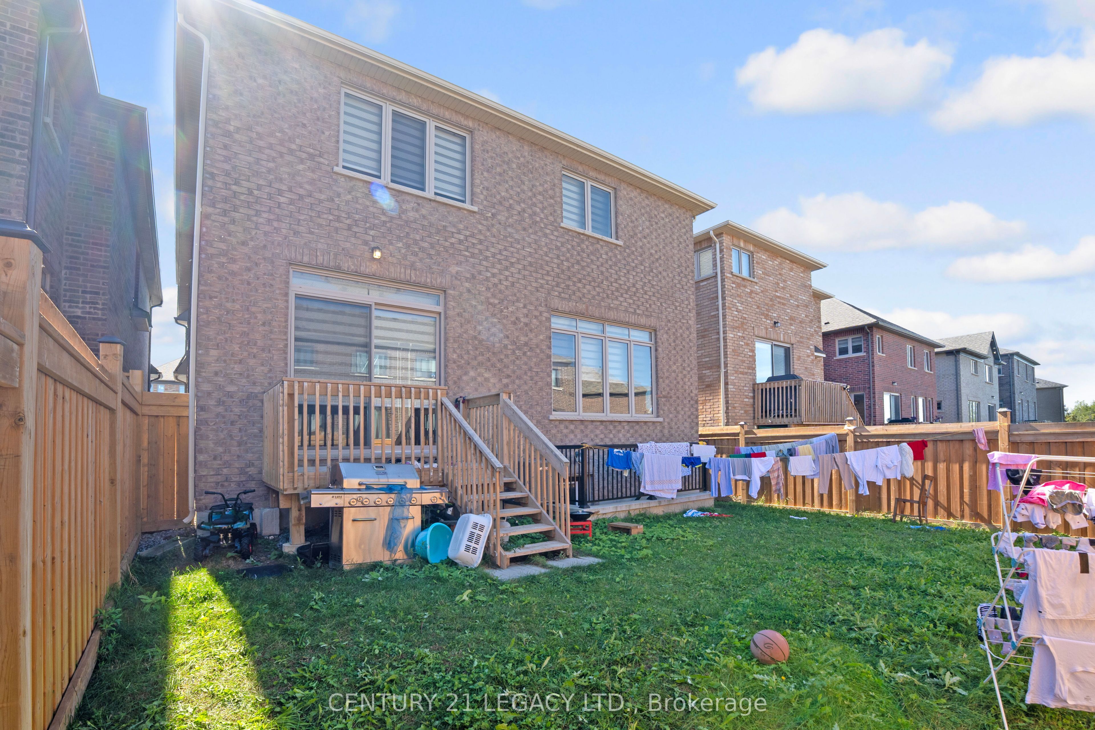 21 Olerud Drive Property Photo 37