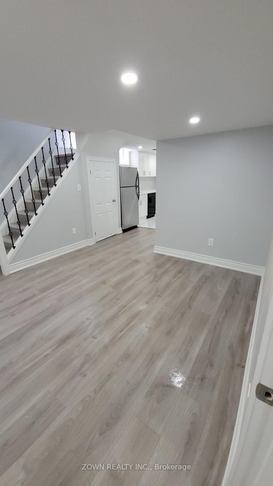 1668 Portland Court Property Photo 4