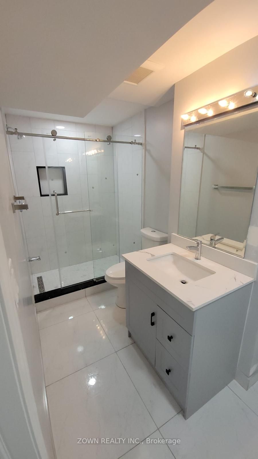 1668 Portland Court Property Photo 7