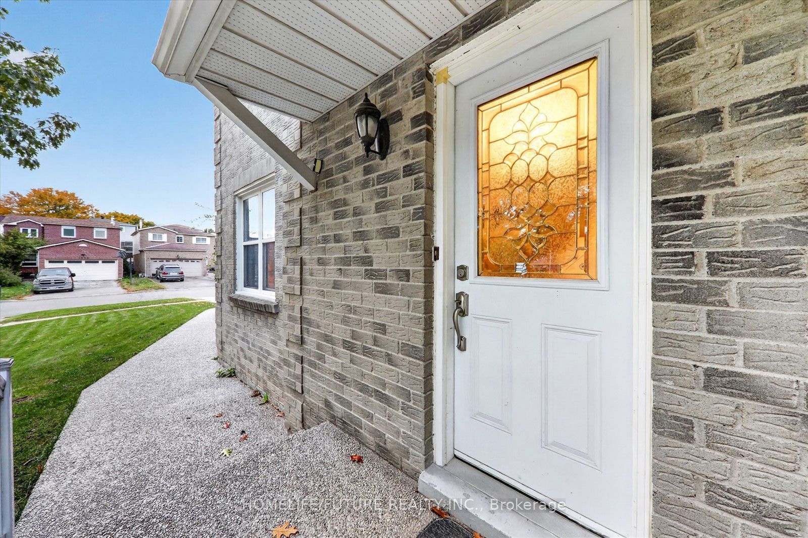 1669 Beaton Way Main & 2nd Property Photo 5