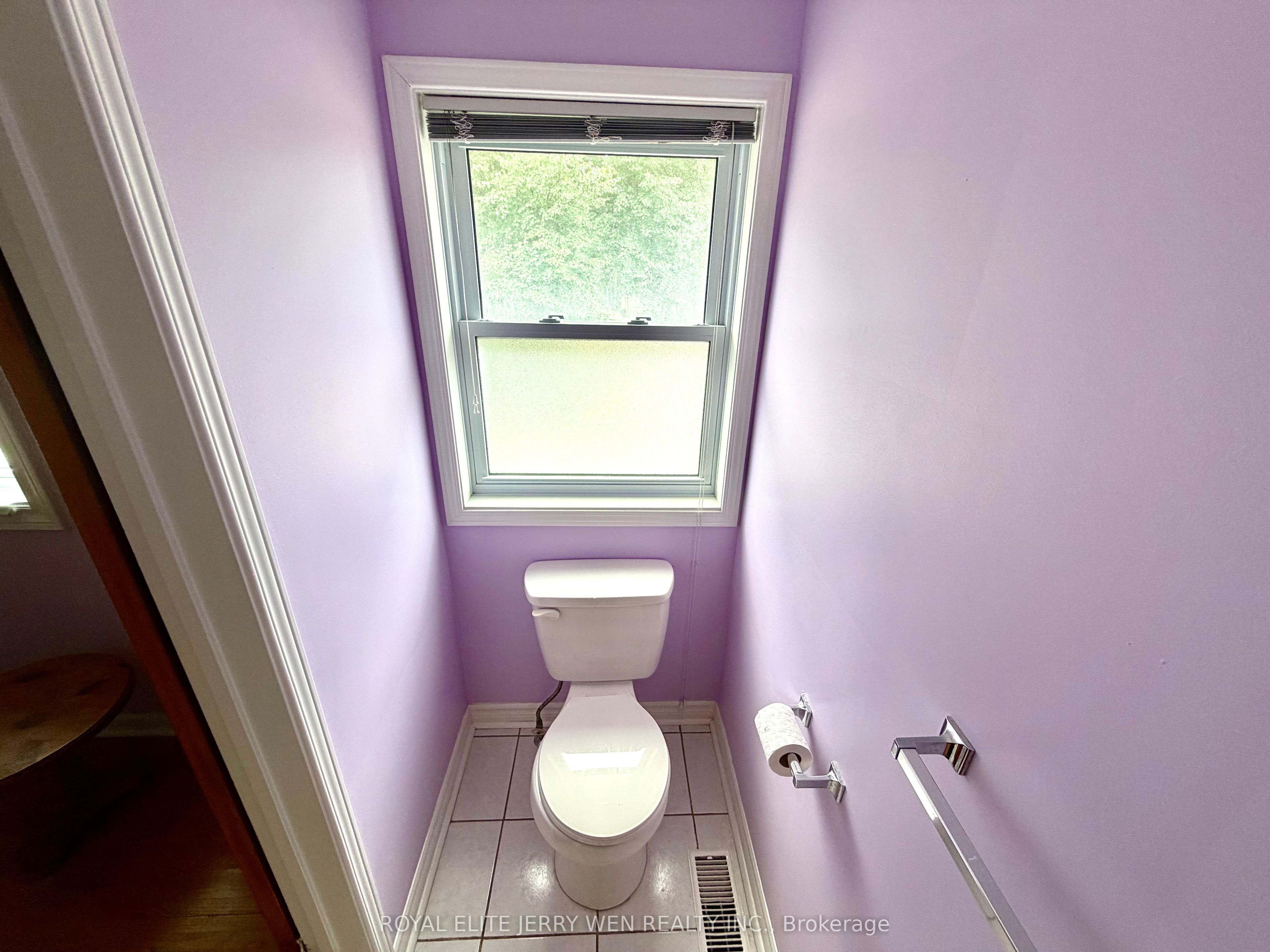 44 Castledene Crescent Property Photo 7