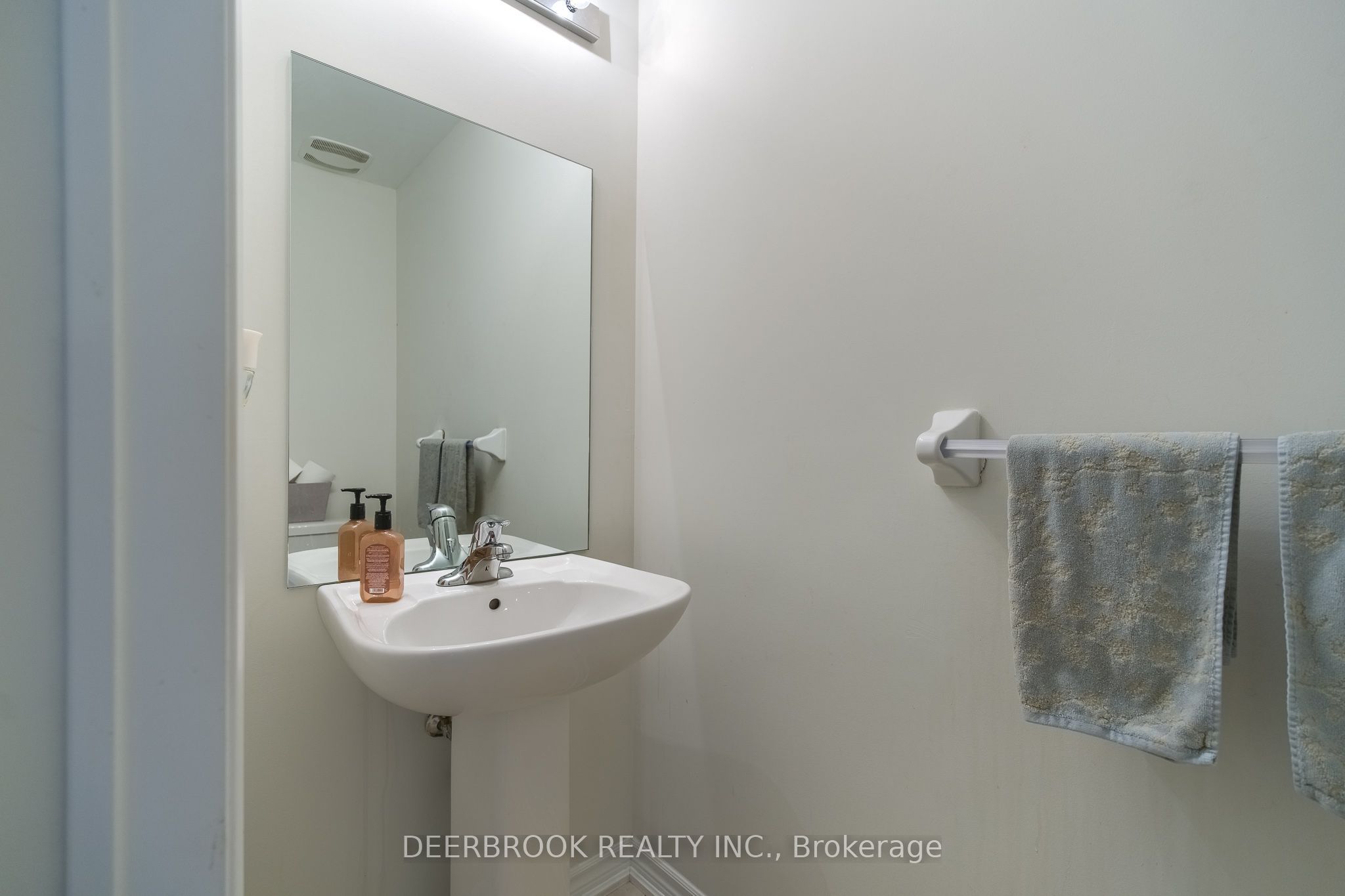 1945 Douglas Langtree Drive Property Photo 18