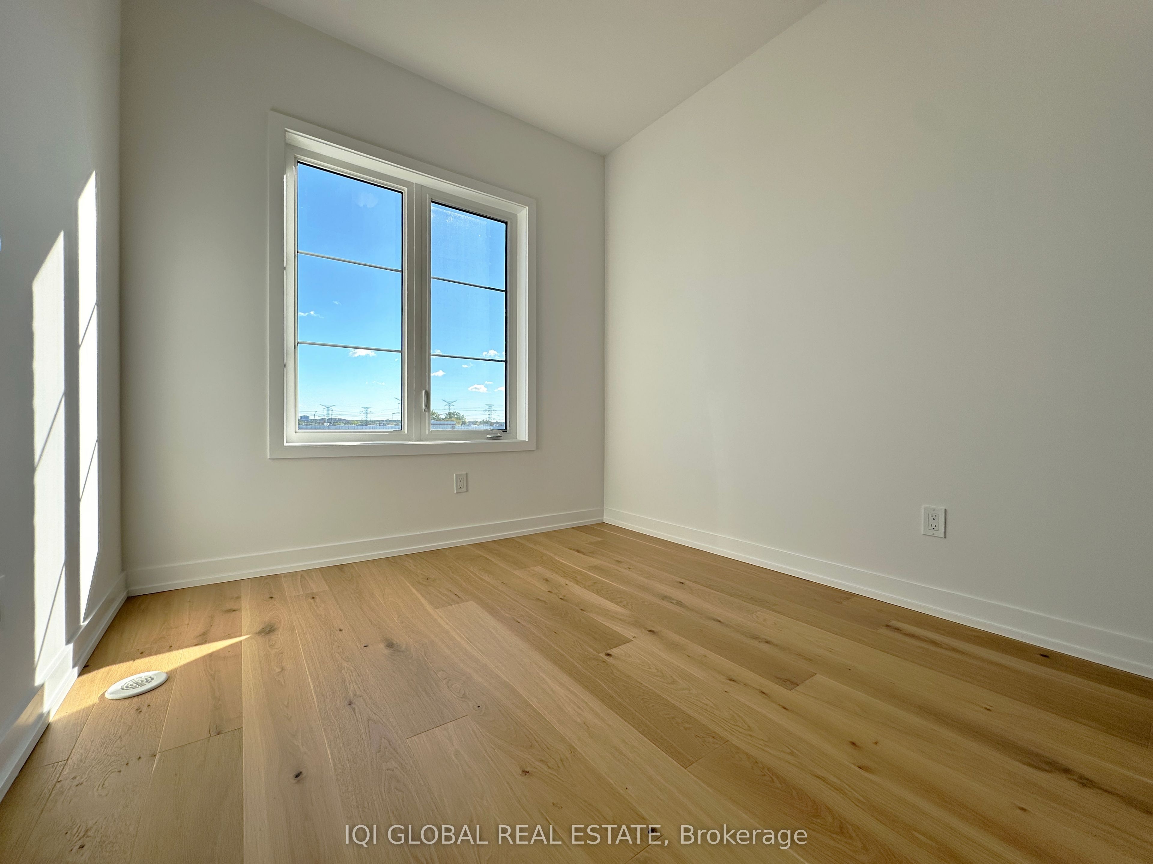 1655 Palmers Sawmill Road 302 Property Photo 15