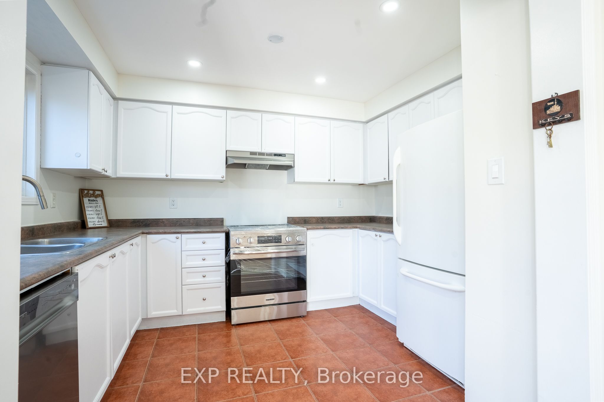 1892 Secretariat Place Property Photo 5