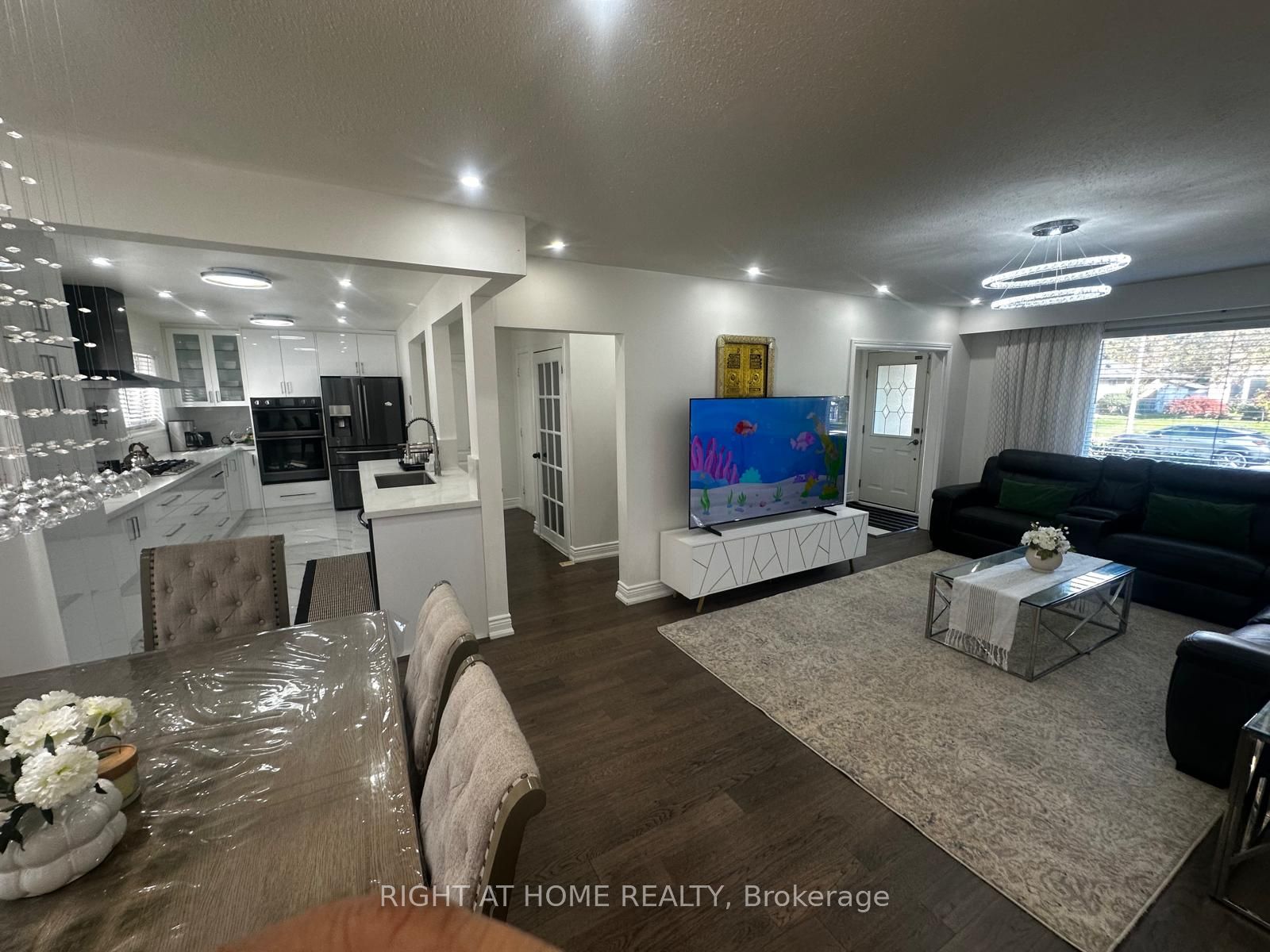 71 Sandrift Square Property Photo 9