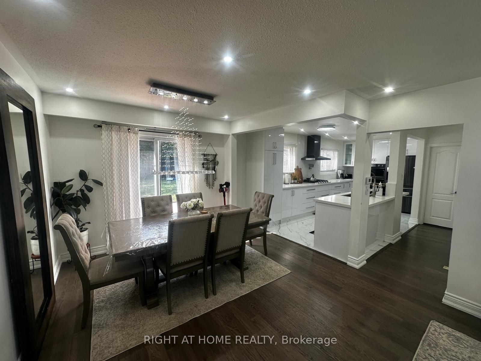 71 Sandrift Square Property Photo 10