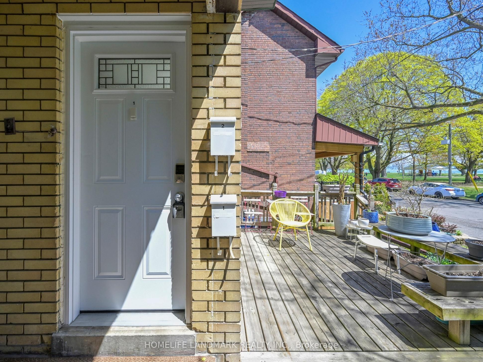24 Kewbeach Avenue First Floor & Basement Property Photo 4