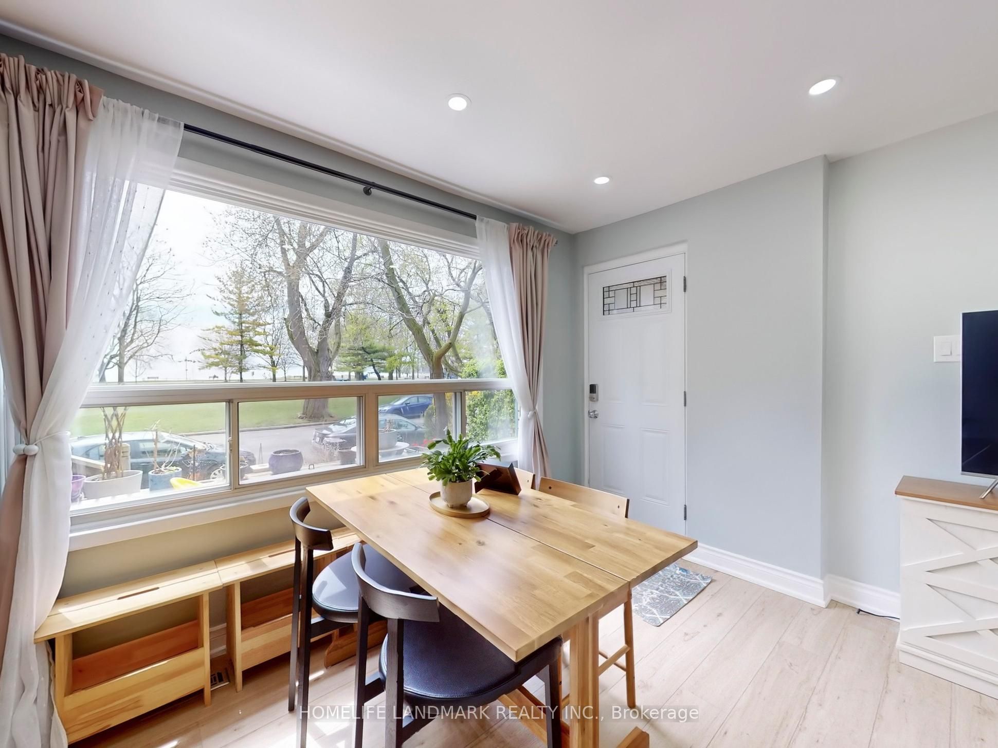 24 Kewbeach Avenue First Floor & Basement Property Photo 6