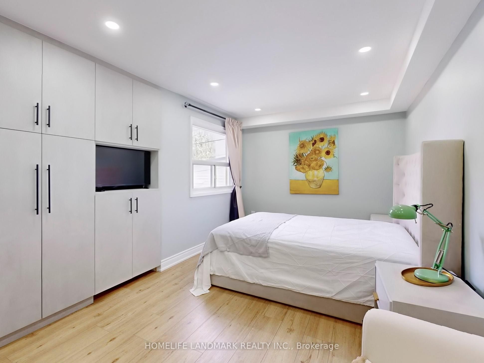 24 Kewbeach Avenue First Floor & Basement Property Photo 15