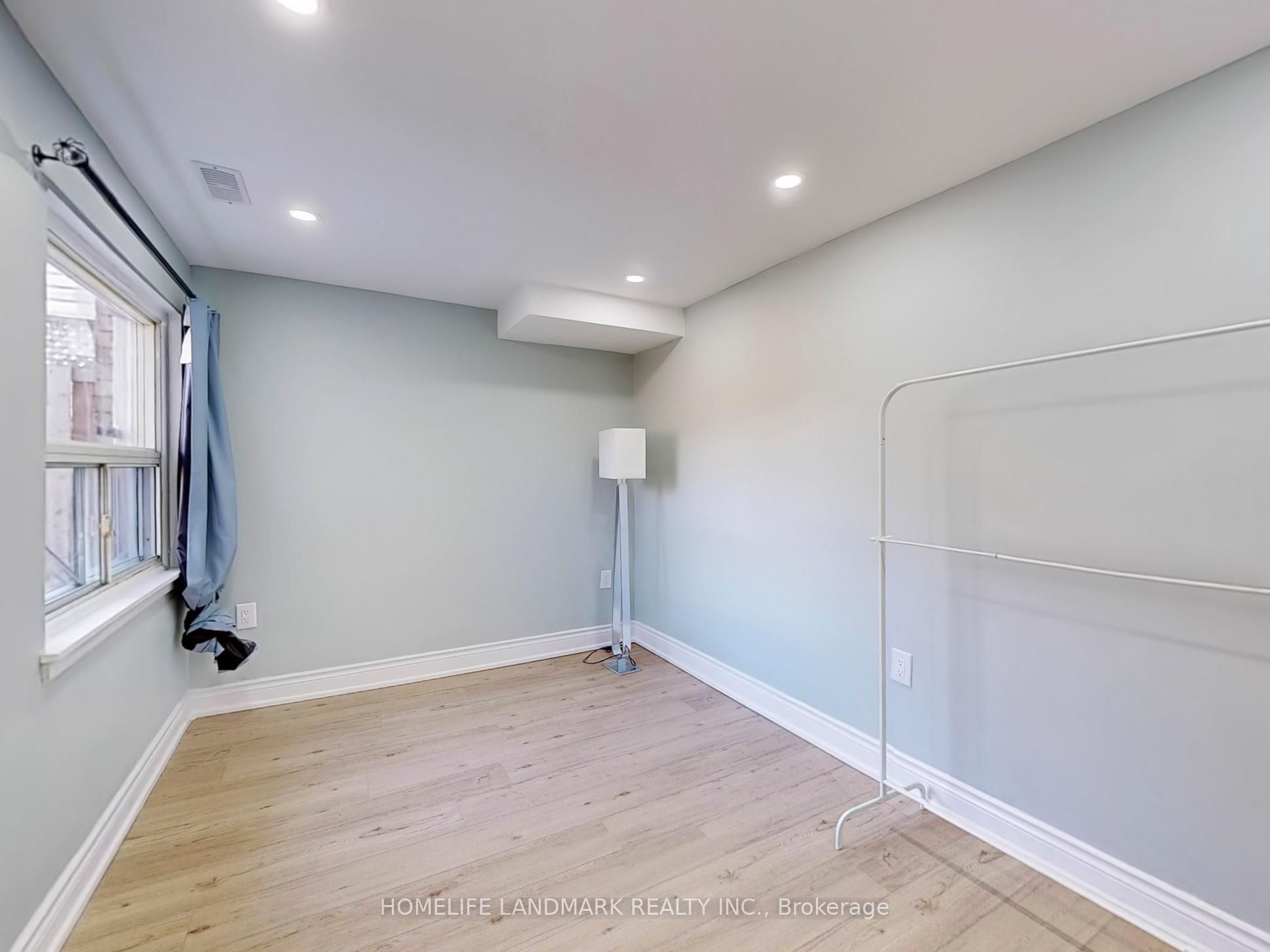 24 Kewbeach Avenue First Floor & Basement Property Photo 18