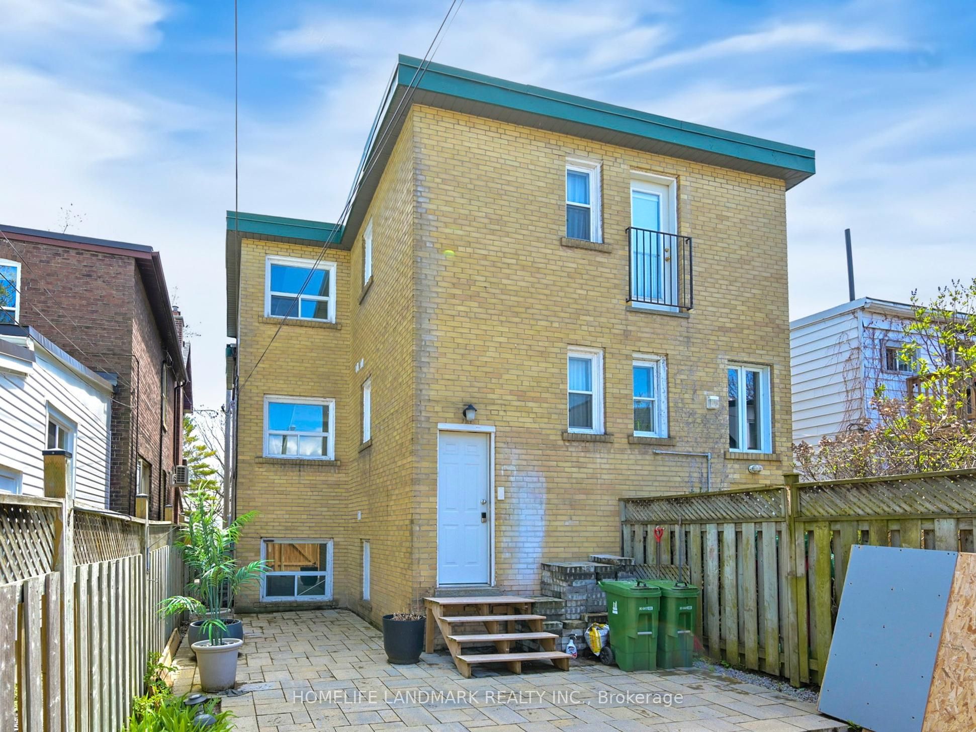 24 Kewbeach Avenue First Floor & Basement Property Photo 24