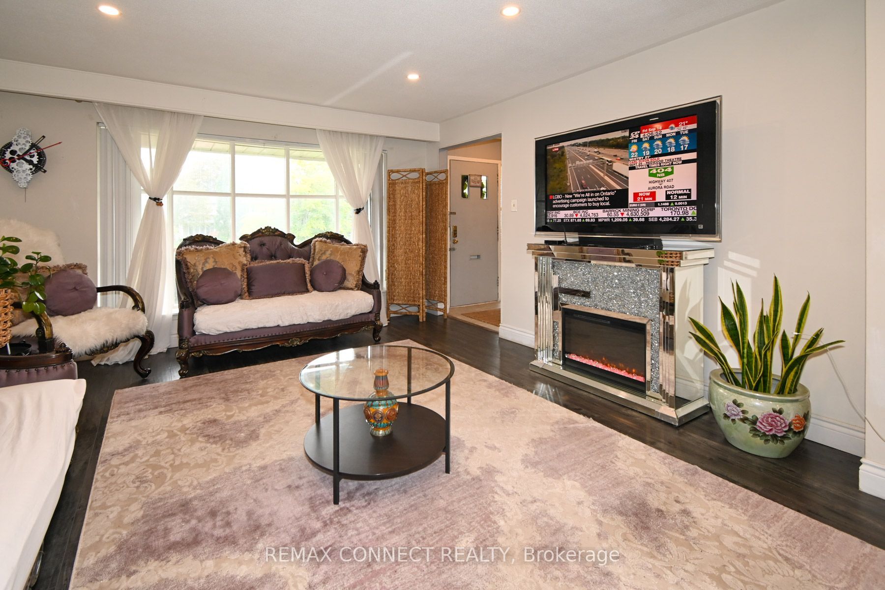 24 Lalton Place Property Photo 5