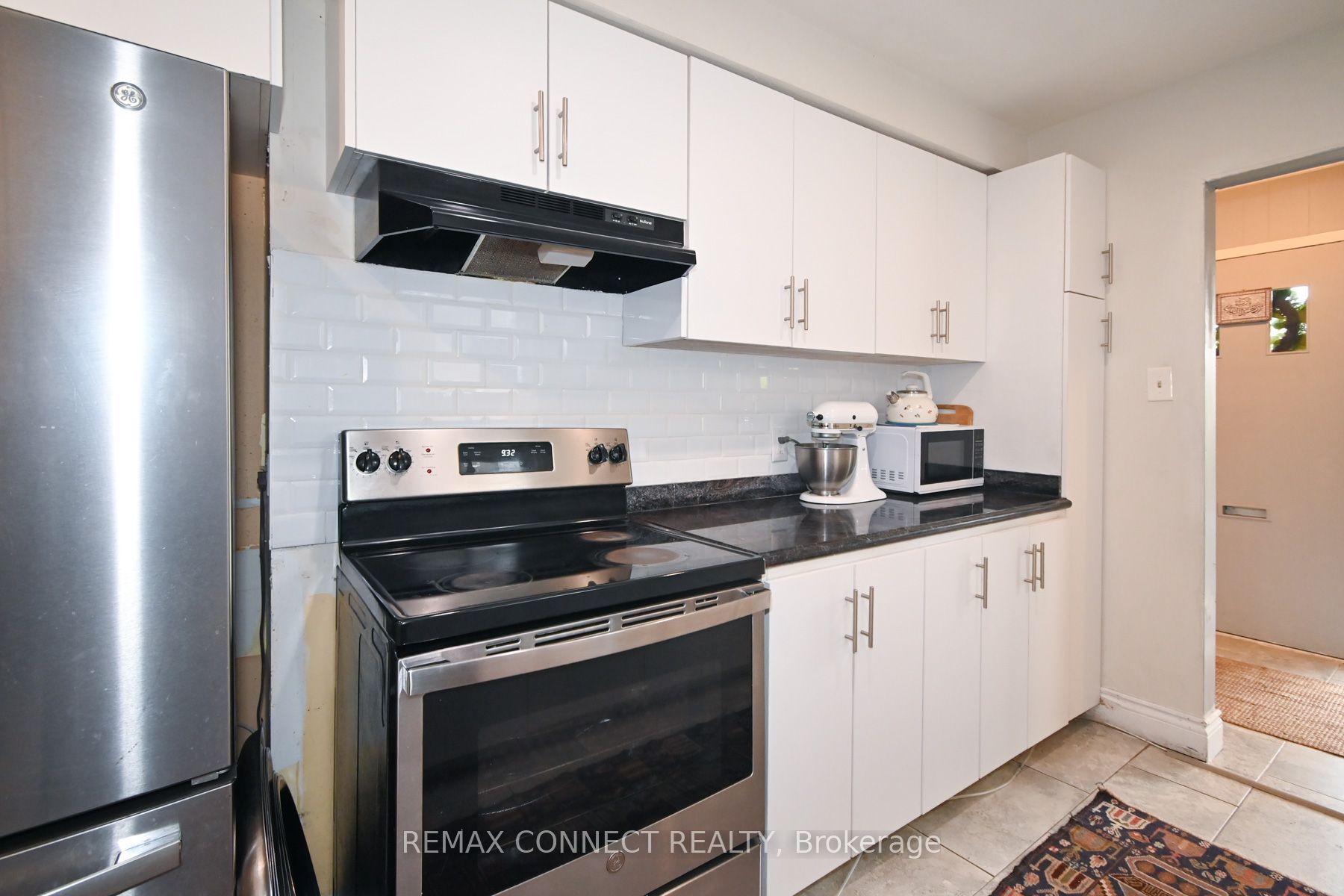 24 Lalton Place Property Photo 11