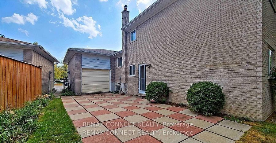 24 Lalton Place Property Photo 37