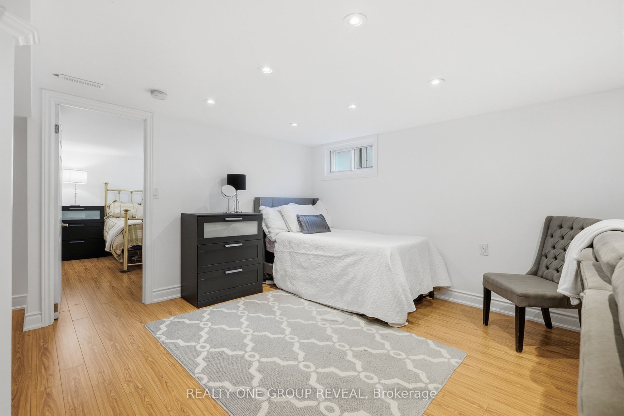890 Grierson Street Property Photo 35