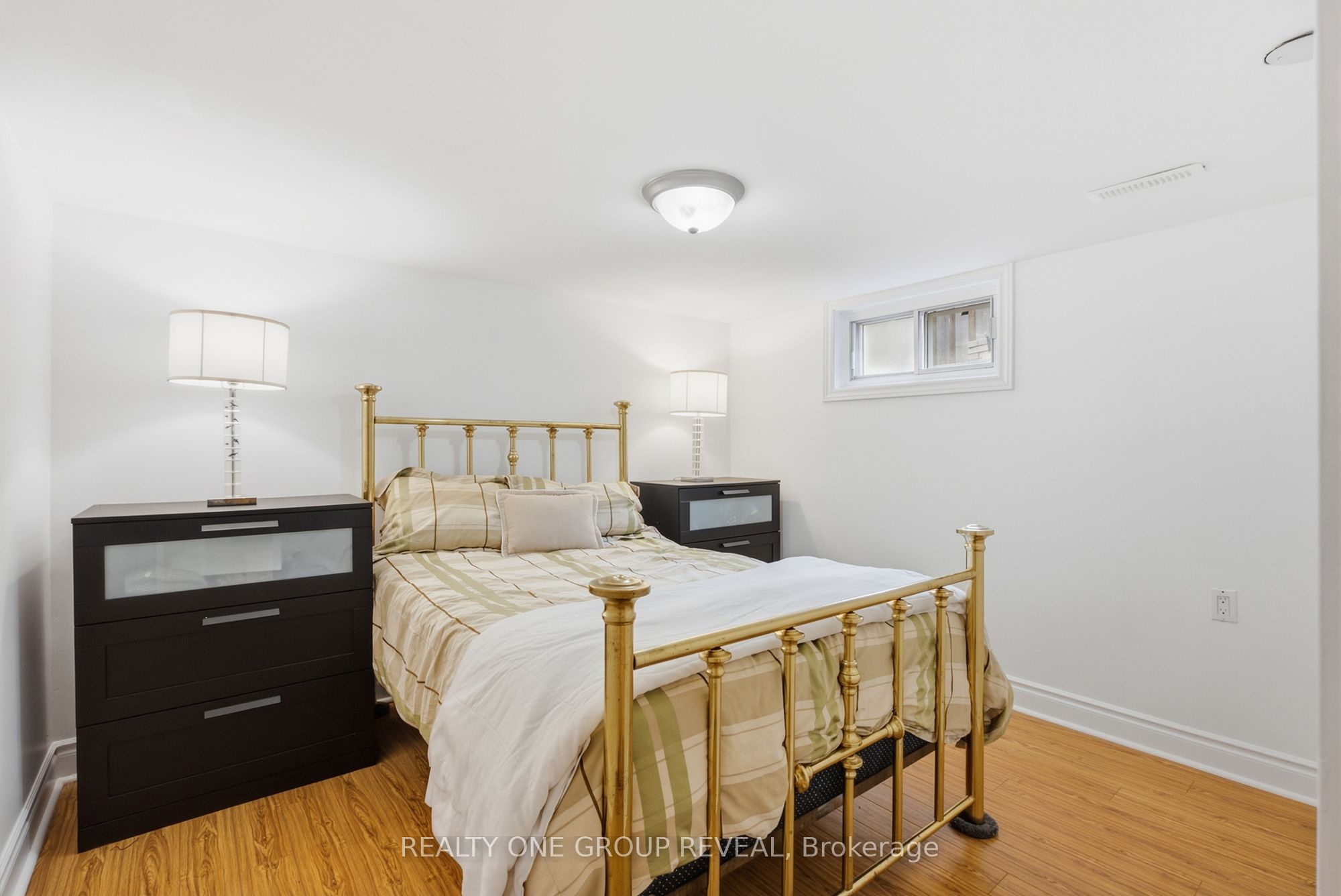 890 Grierson Street Property Photo 36