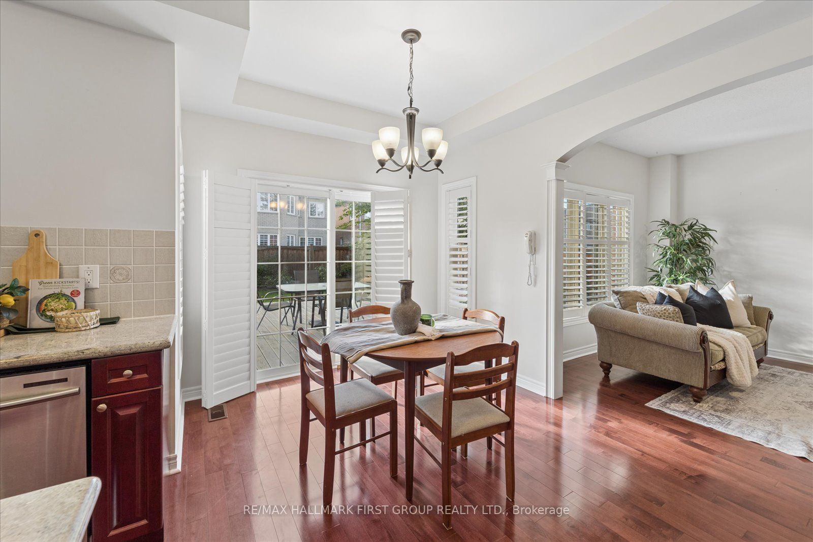 6 Winterton Way Property Photo 10