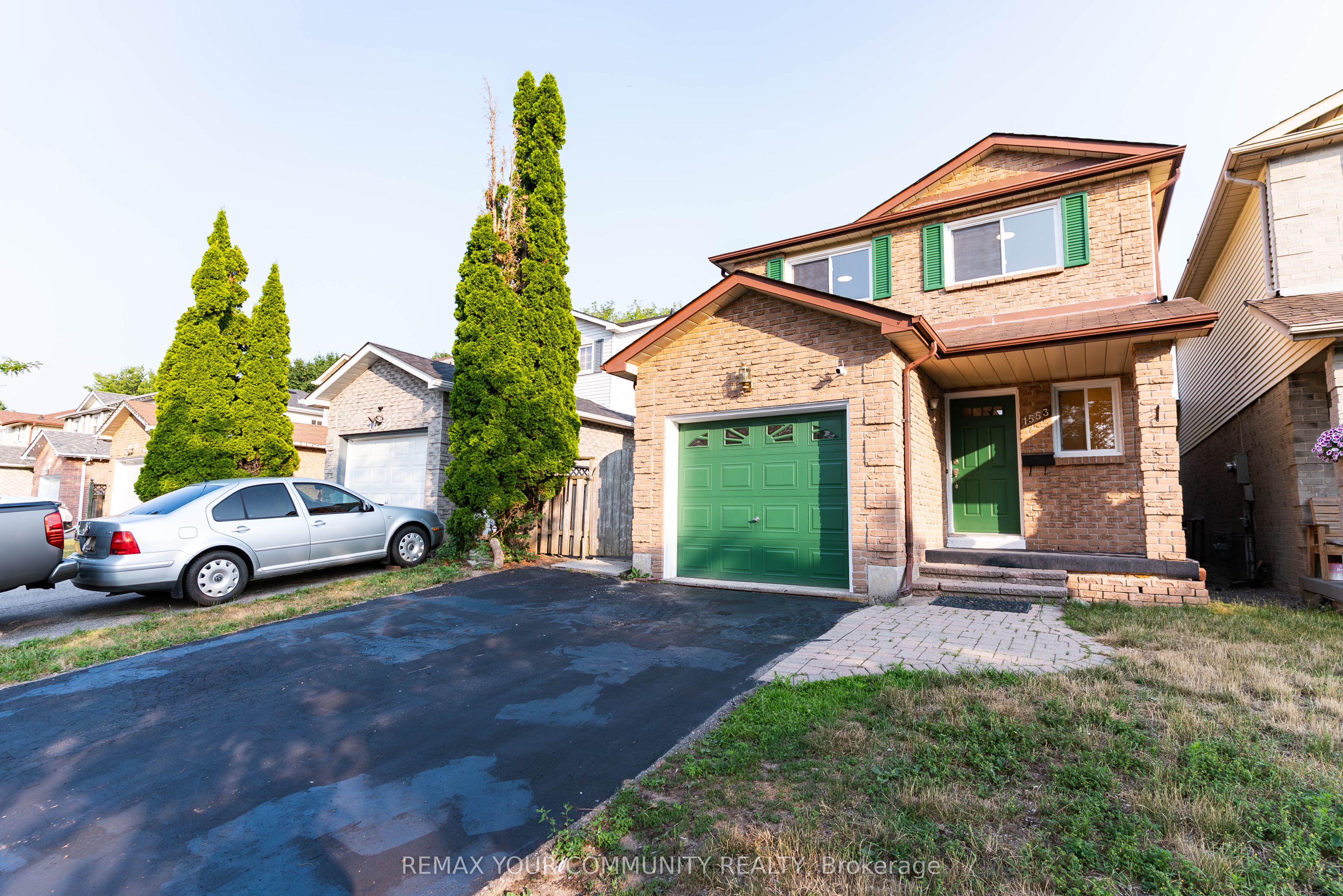 1553 Norwill Crescent Property Photo 24